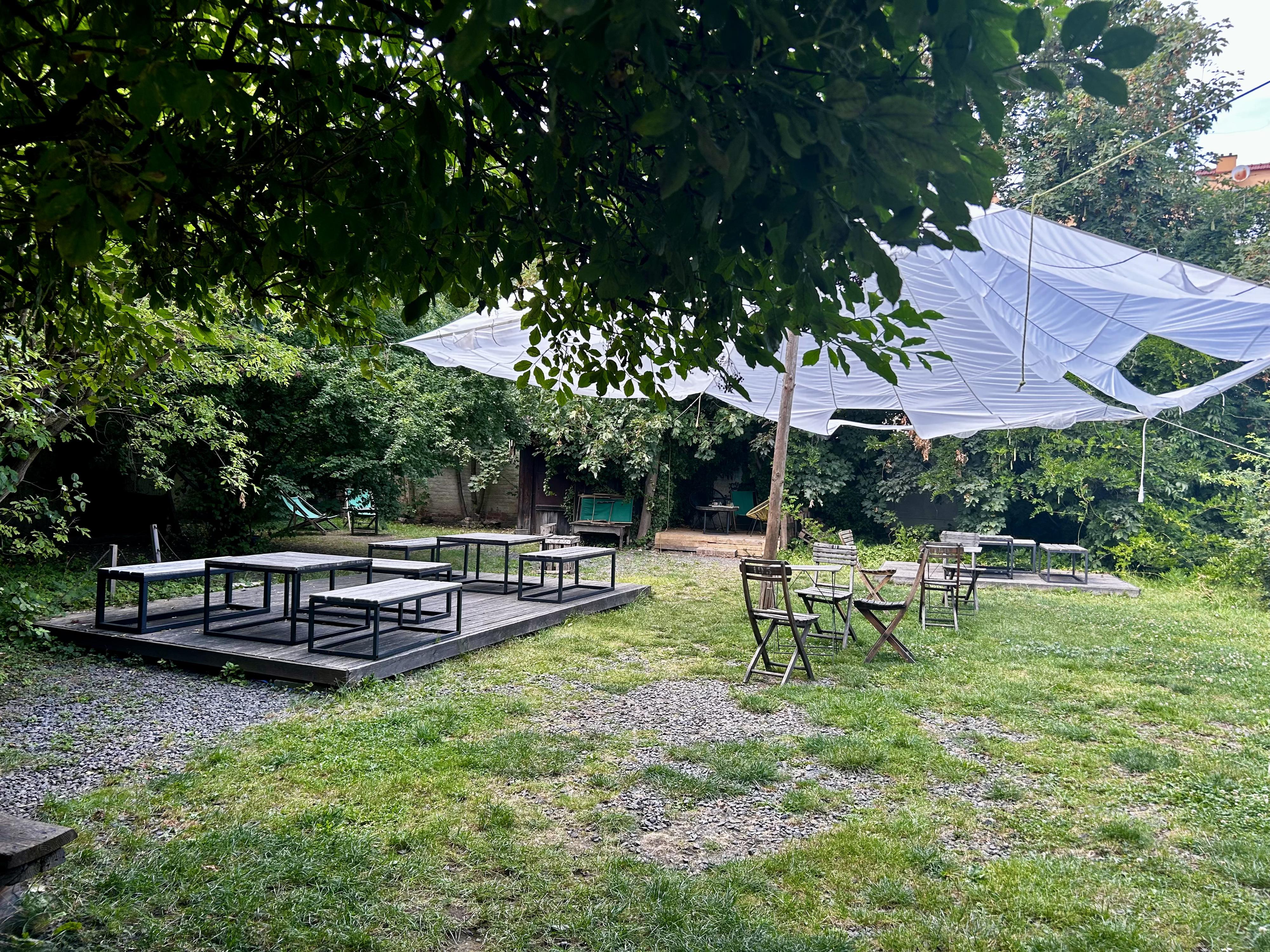 KAVÁRNA CANALL foto 2