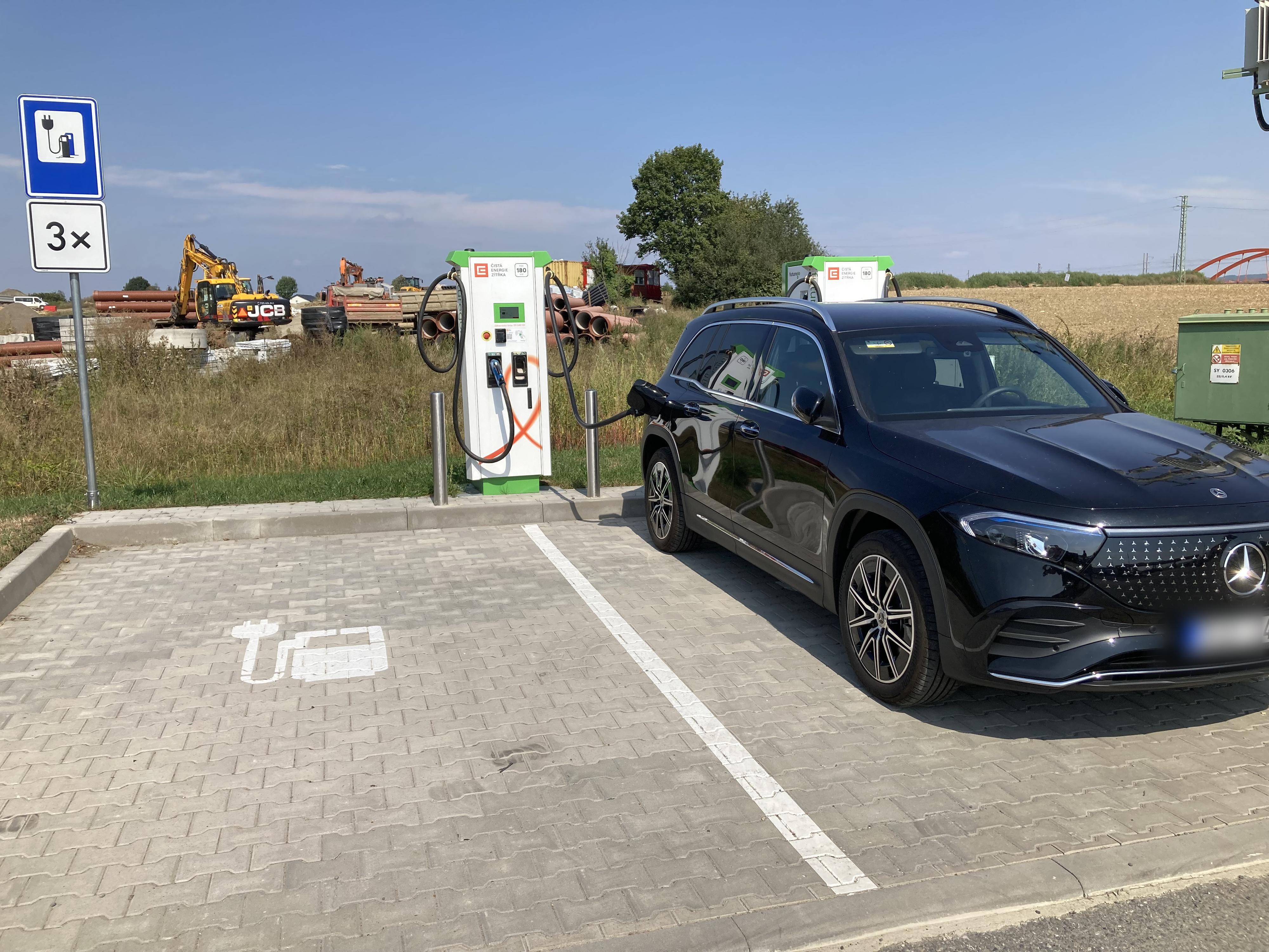 Nabíjecí stanice ČEZ