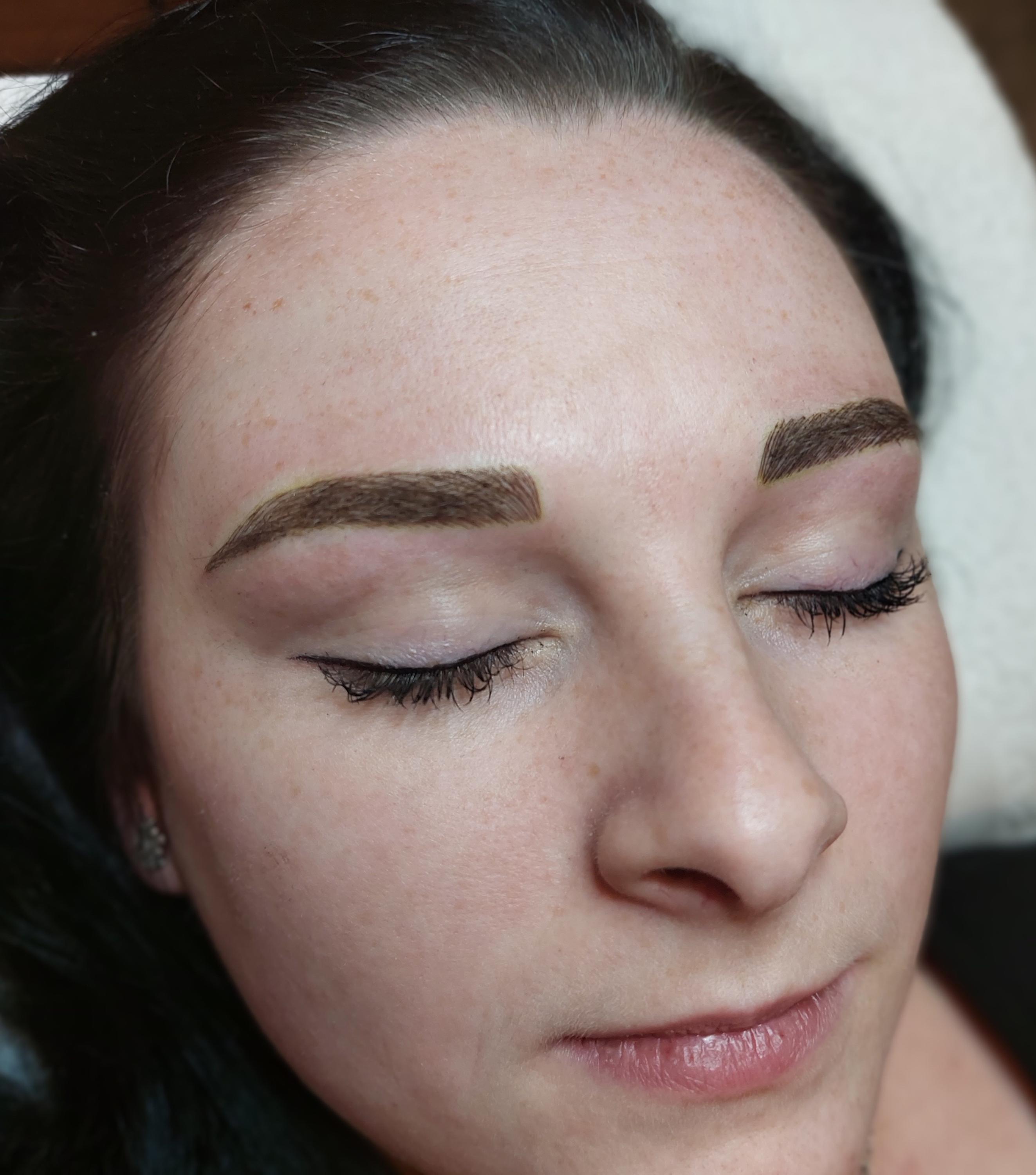 Permanentní make up -  Microblading Dana Sedlářová foto 3