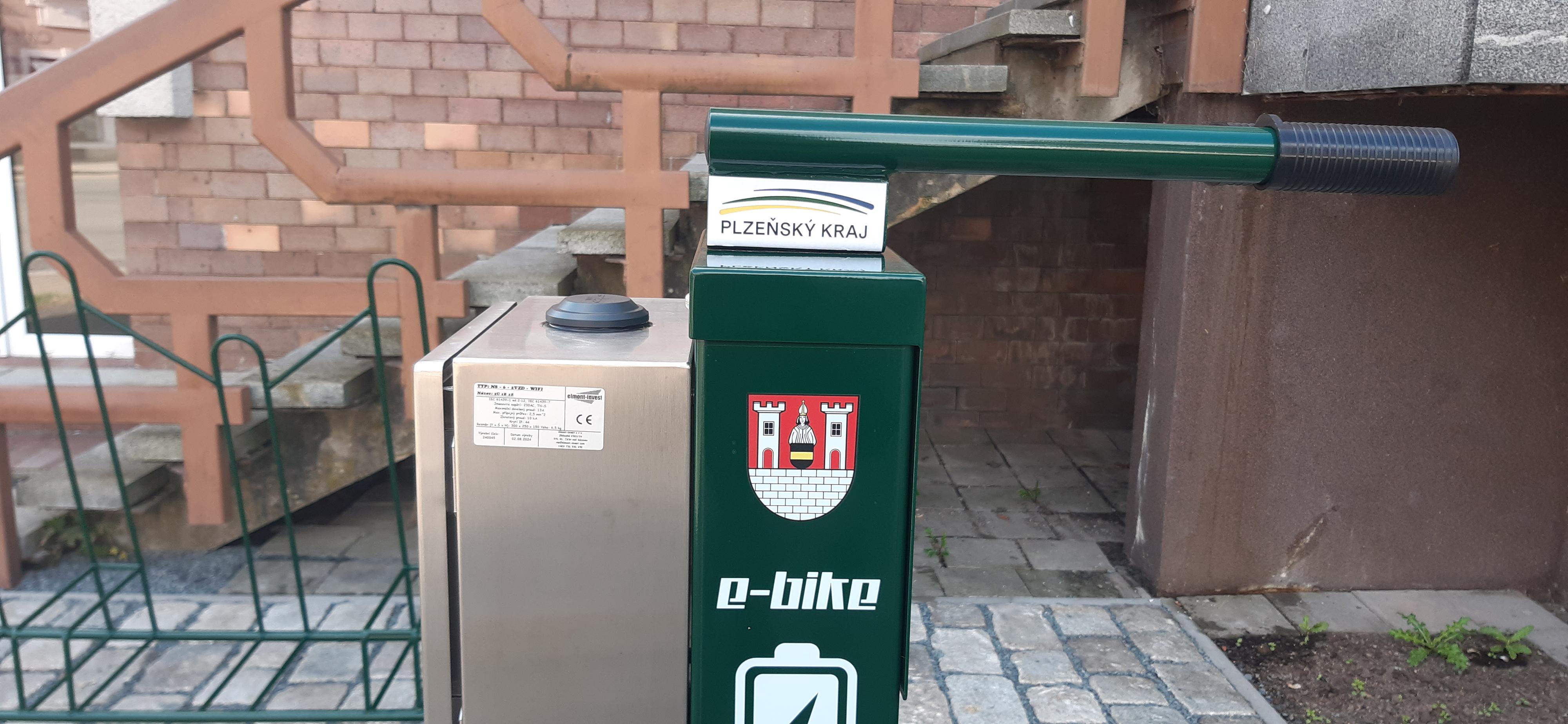 Dobíjecí stanice pro elektrokola foto 3