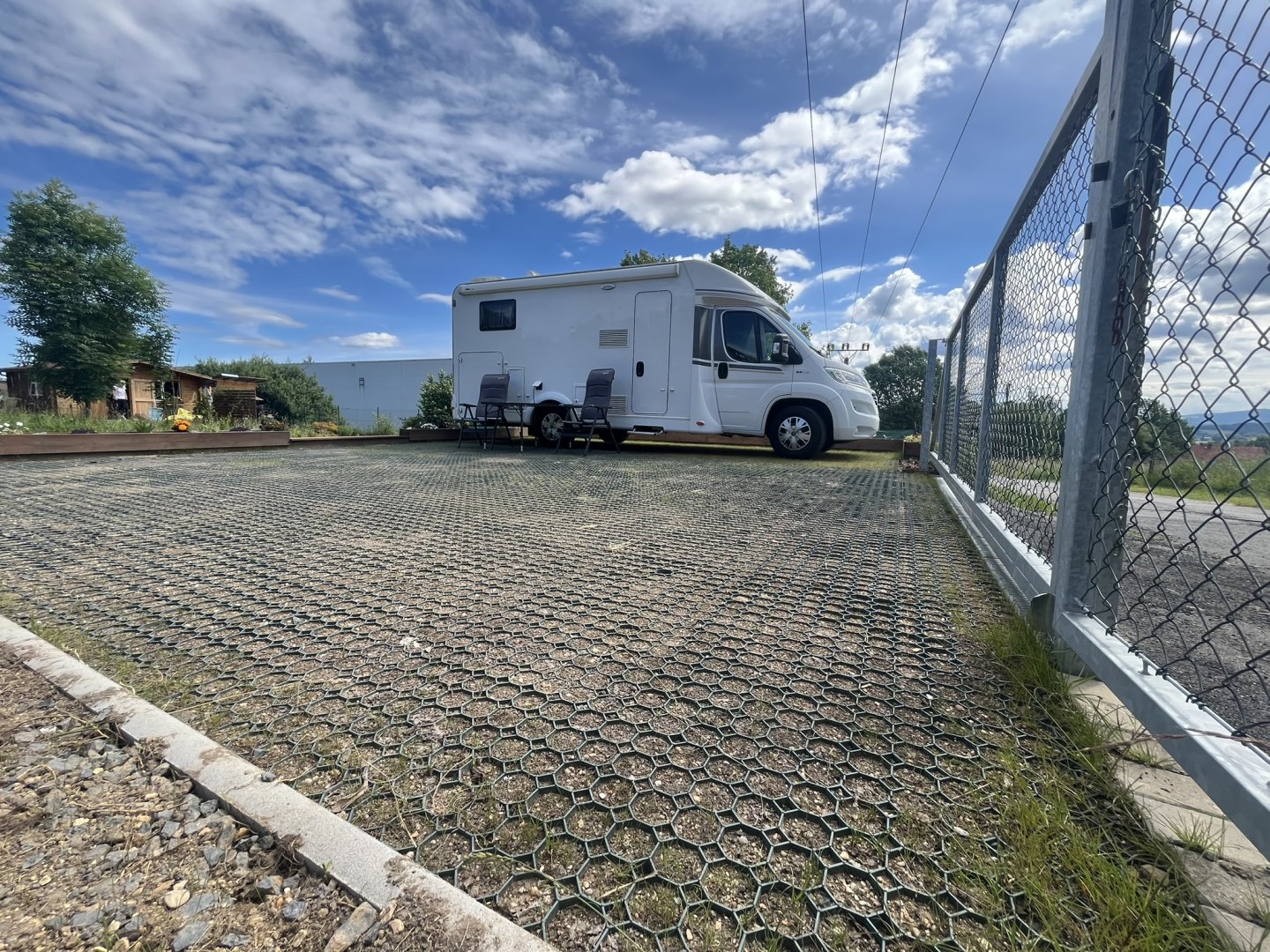 Stání pro obytné vozy a karavany pod Ještědem Bc. Radek Němeček foto 2