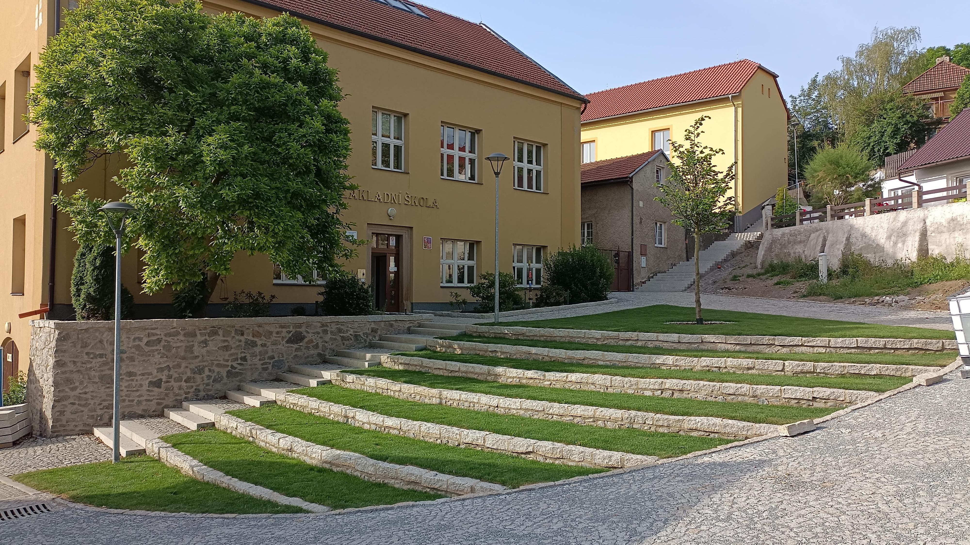 Svazková Základní škola Tursko - Holubice