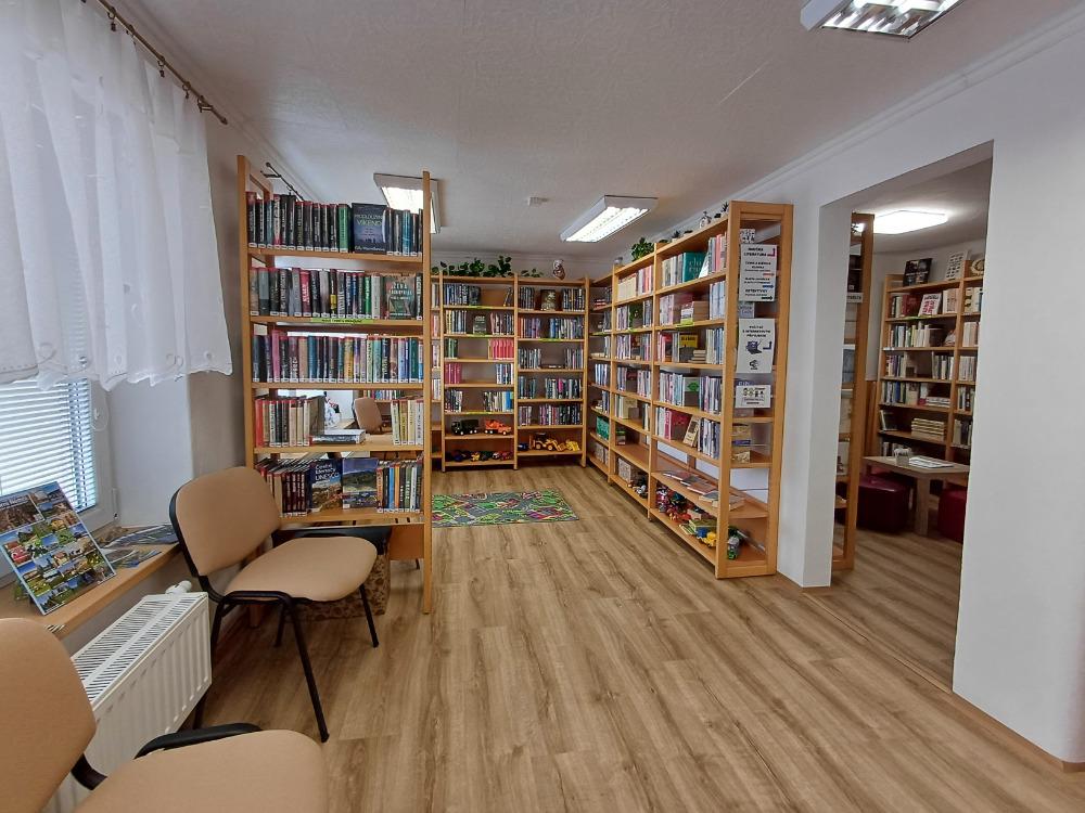 Obecní knihovna Horní Němčí foto 3