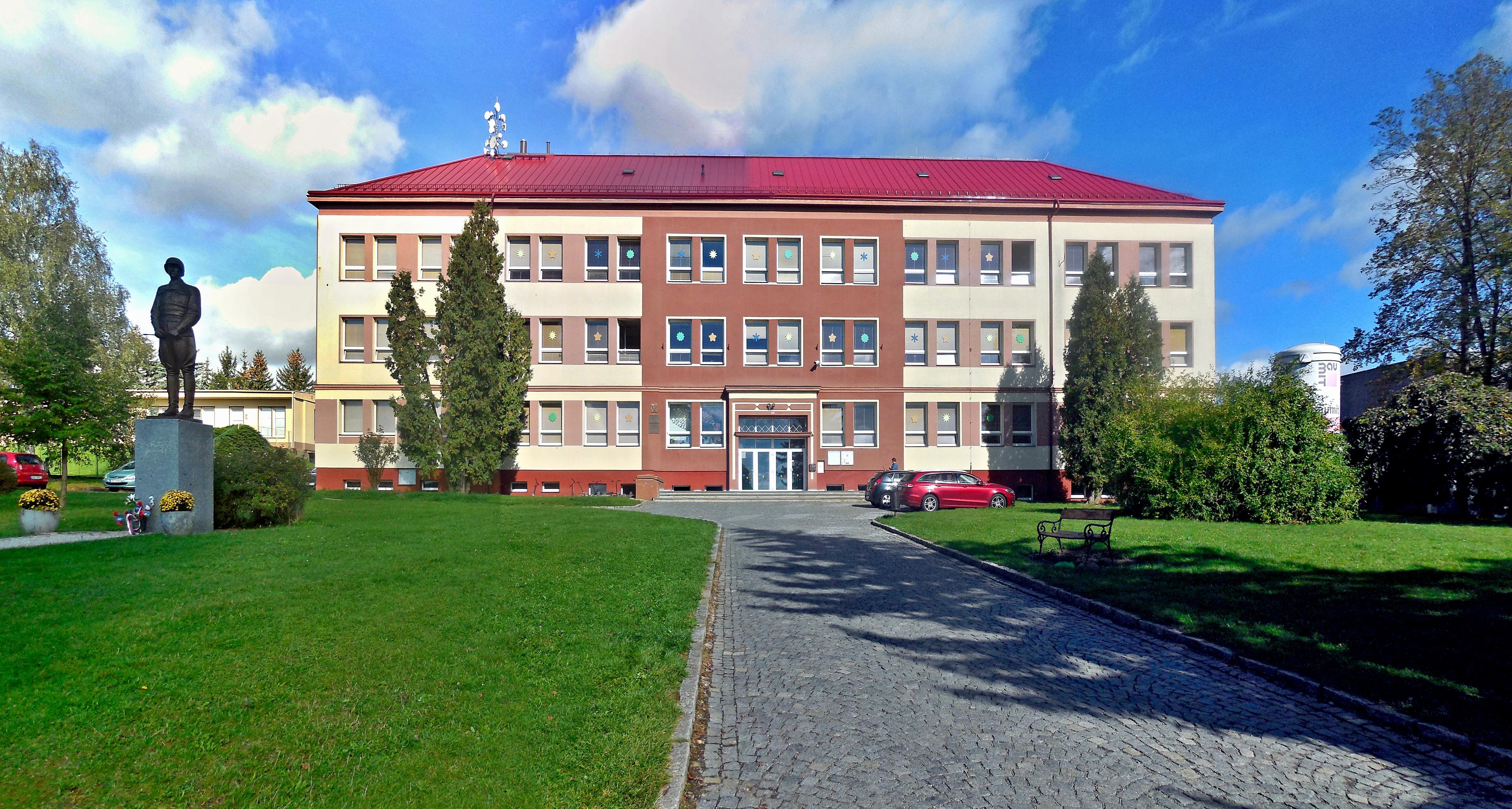 Zš generála Pattona Dýšina foto 3