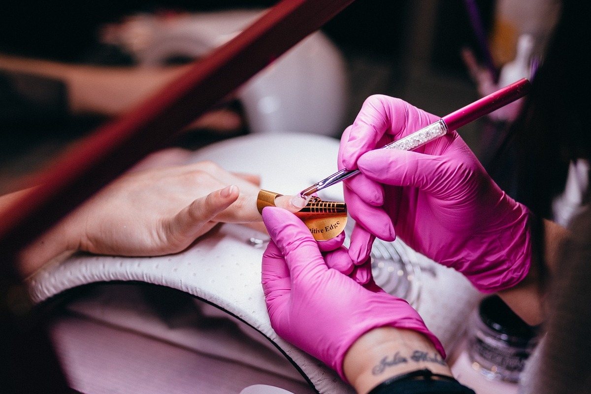 L'AVION Beauty Salon