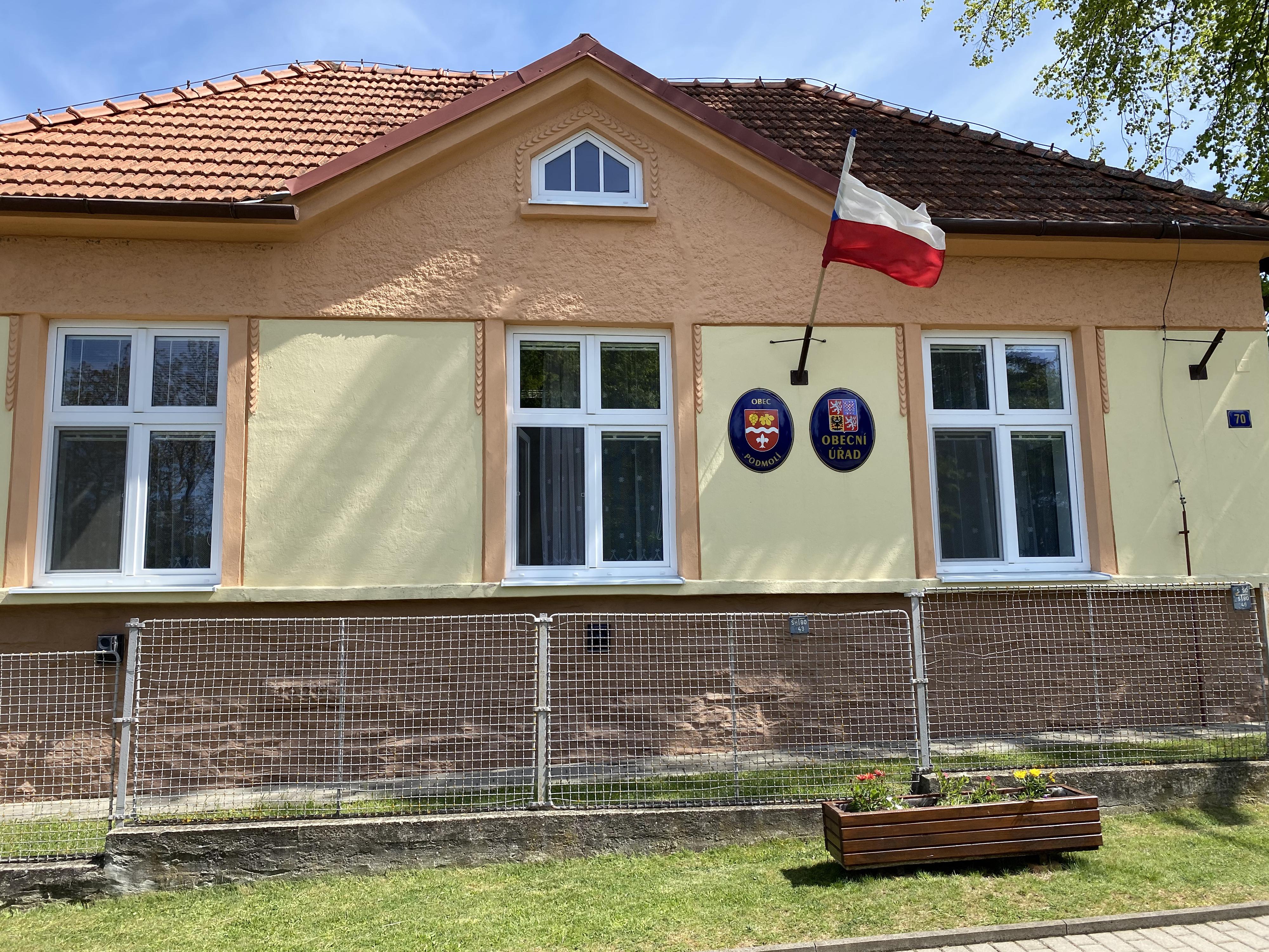 Podmolí - obecní úřad foto 2
