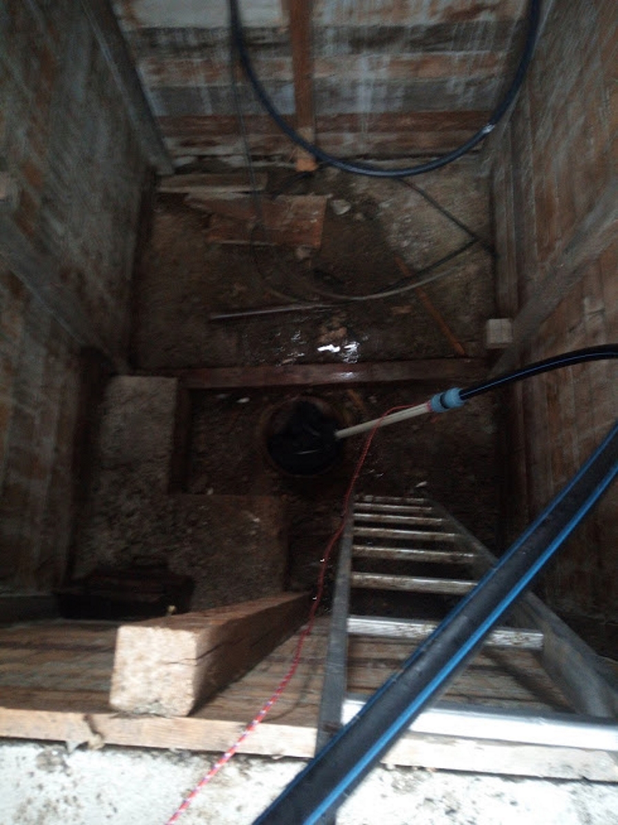 Jiří Zloch - Čištění vrtů a studní foto 5