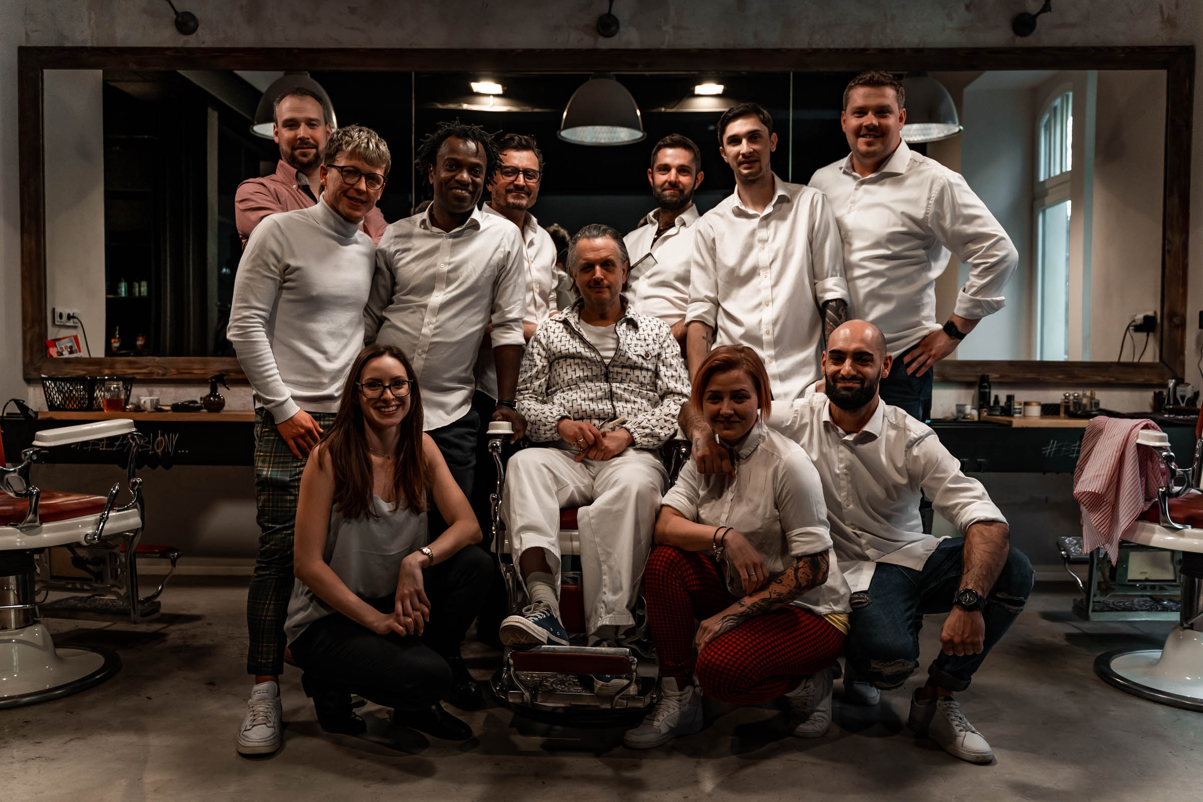 TONY ADAM´S BARBERSHOP foto 2