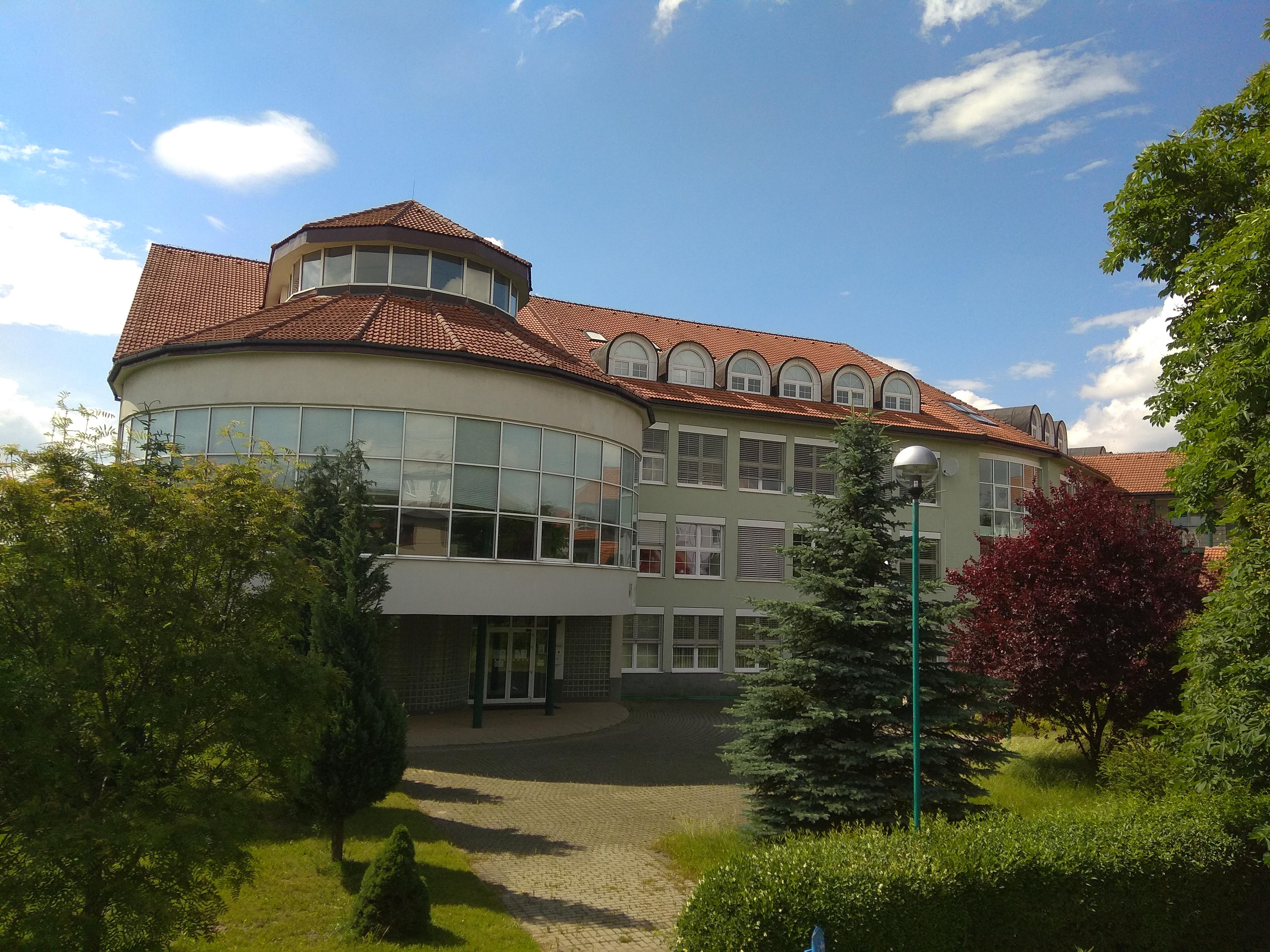 Gymnázium Bystřice nad Pernštejnem foto 2