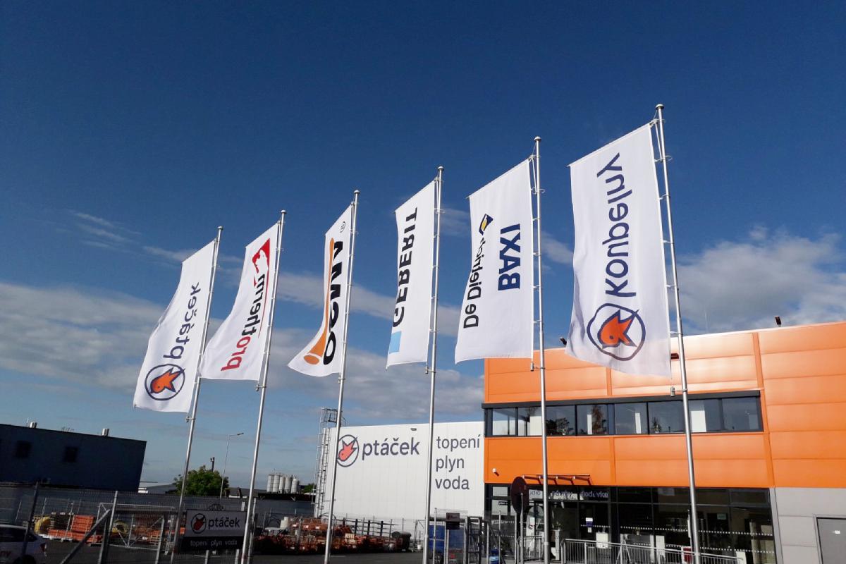 PTÁČEK: topení-voda-plyn