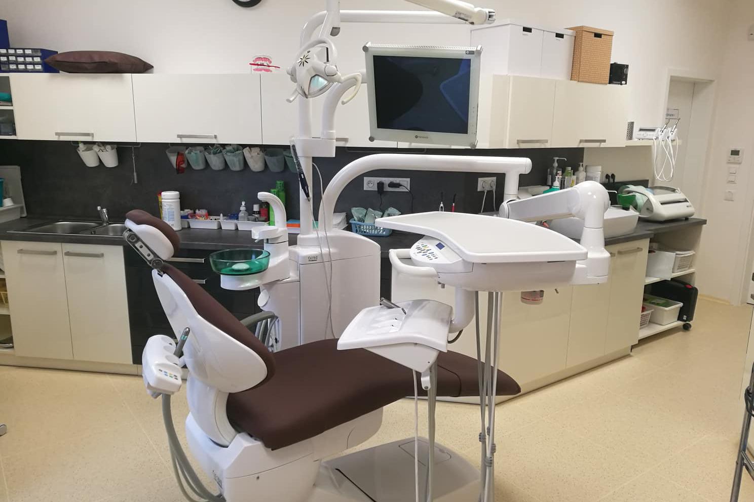 DENS caninus, s.r.o.