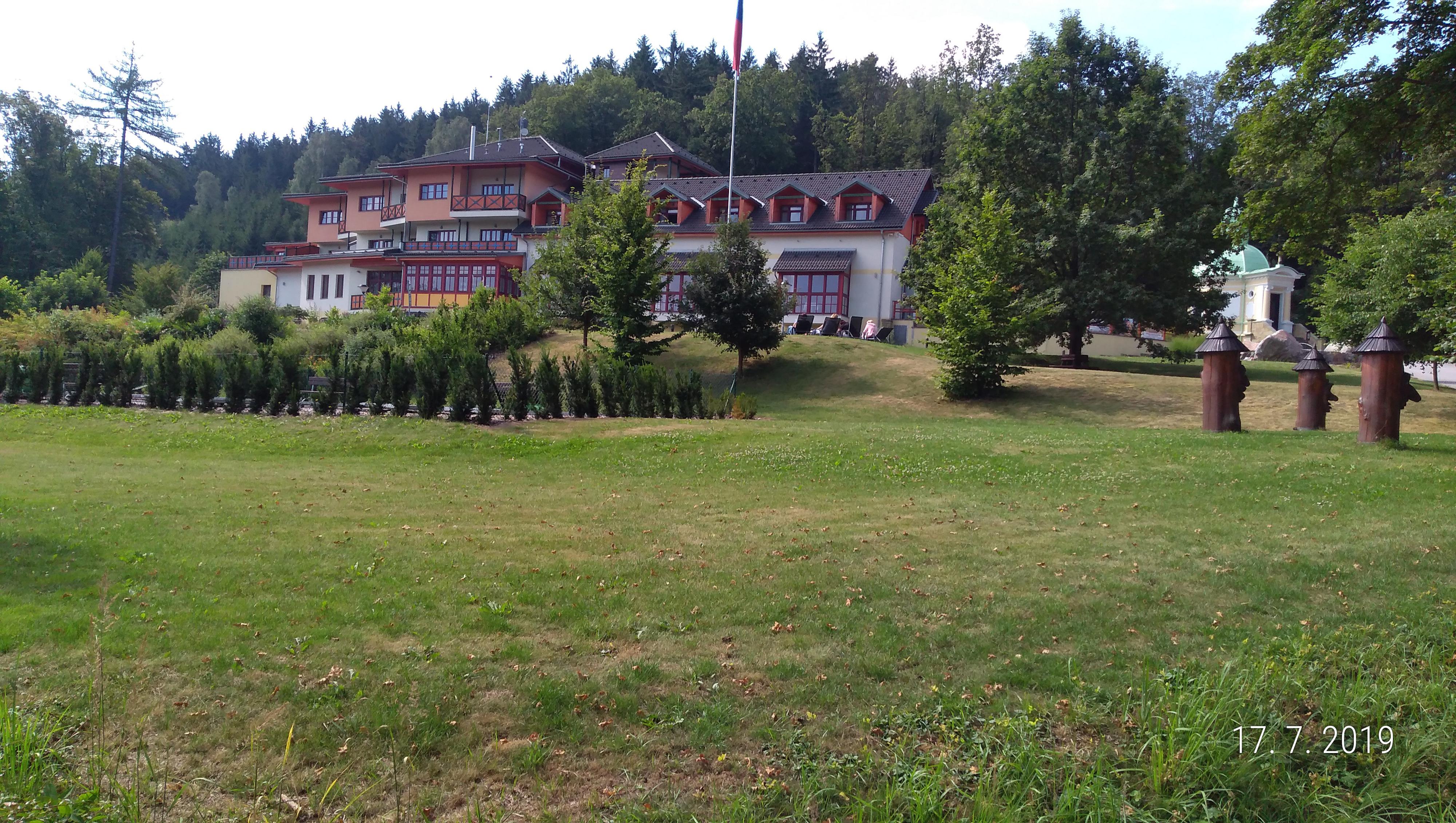 Hotel Studánka - nabíjecí stanice