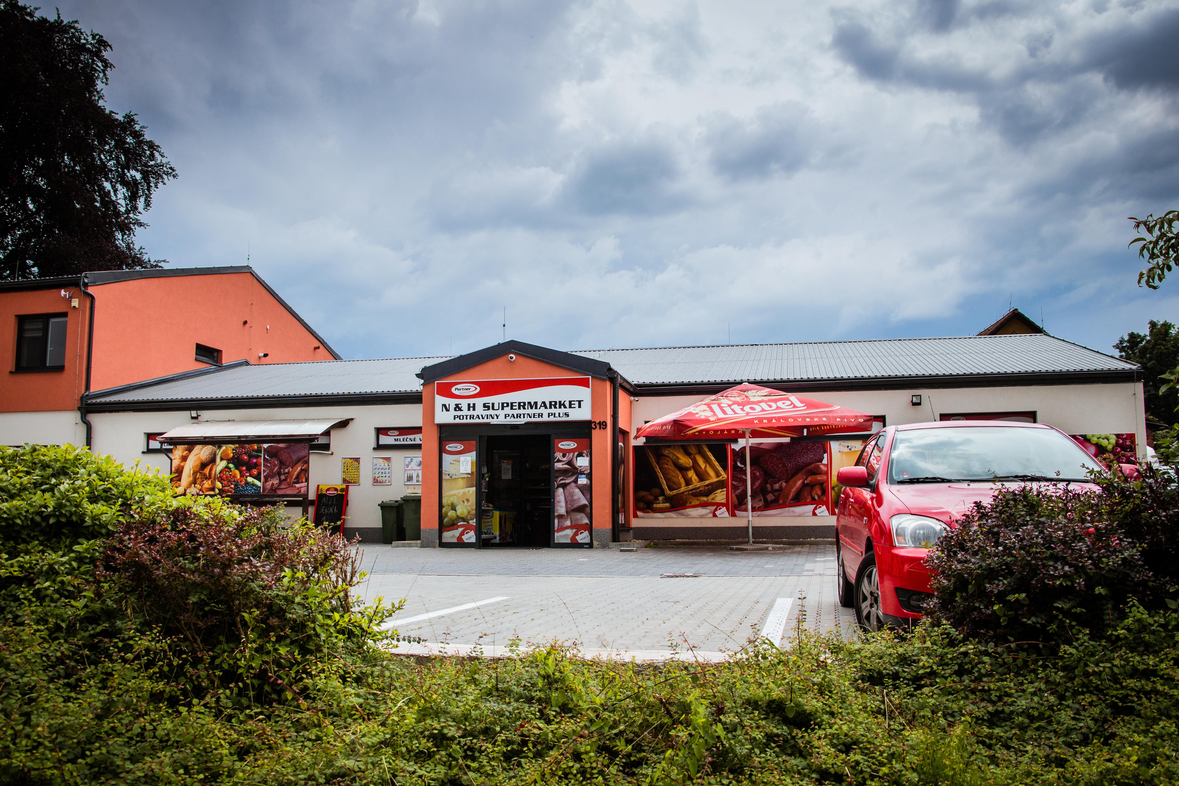 N & H SUPERMARKET