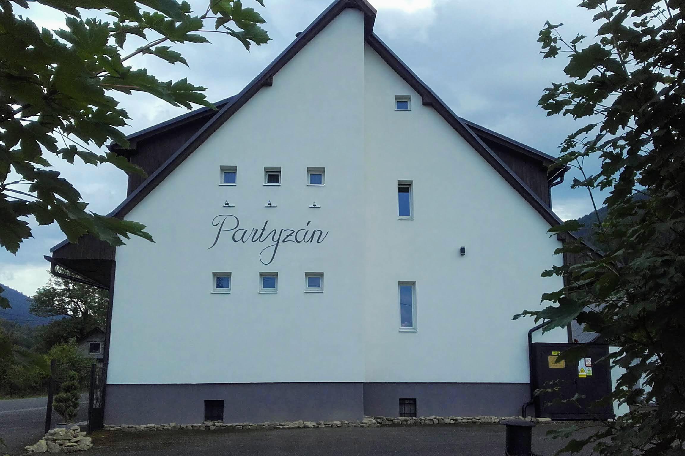 Ubytovací areál Partyzán foto 1