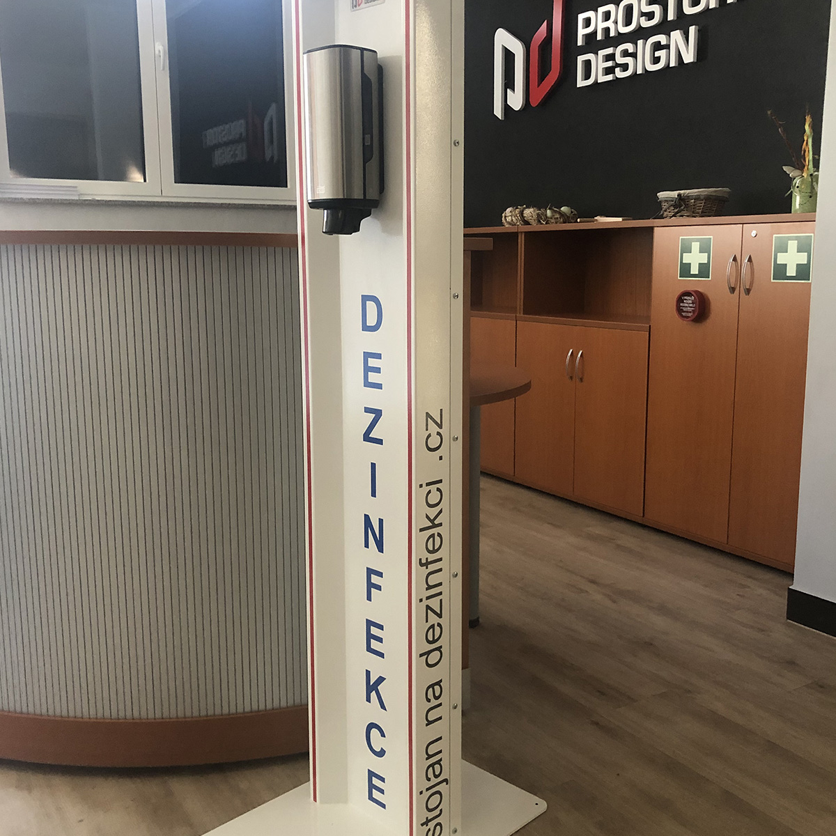 Stojany na dezinfekci - PROSTOR DESIGN foto 3