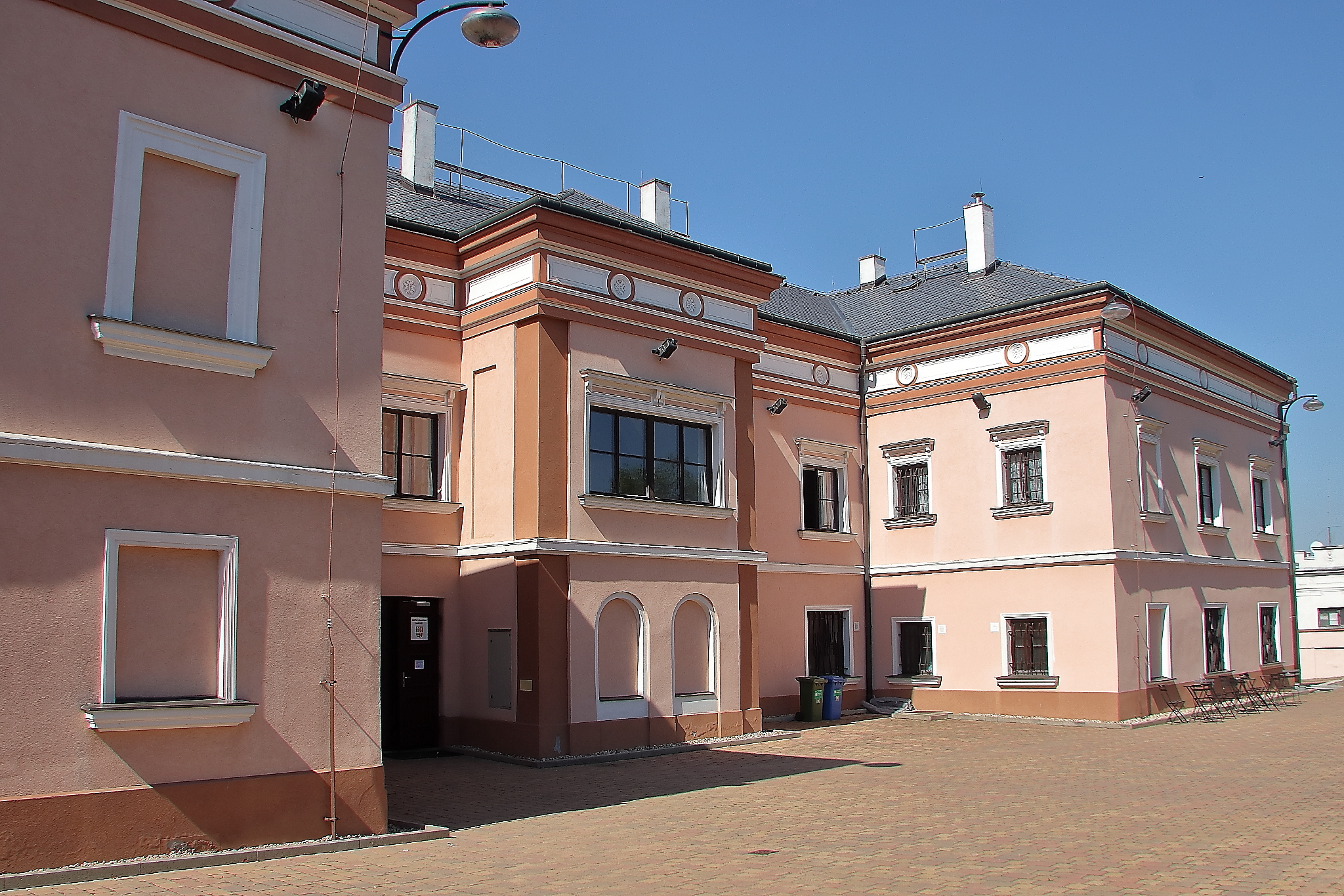 ZUŠ Marie Podvalové, Praha 9 foto 2