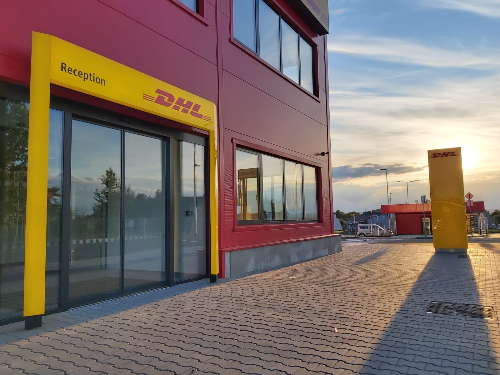 DHL EXPRESS recepce foto 2