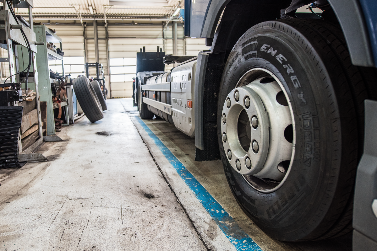 ESA logistika - Servis nákladních vozidel Kladno foto 2