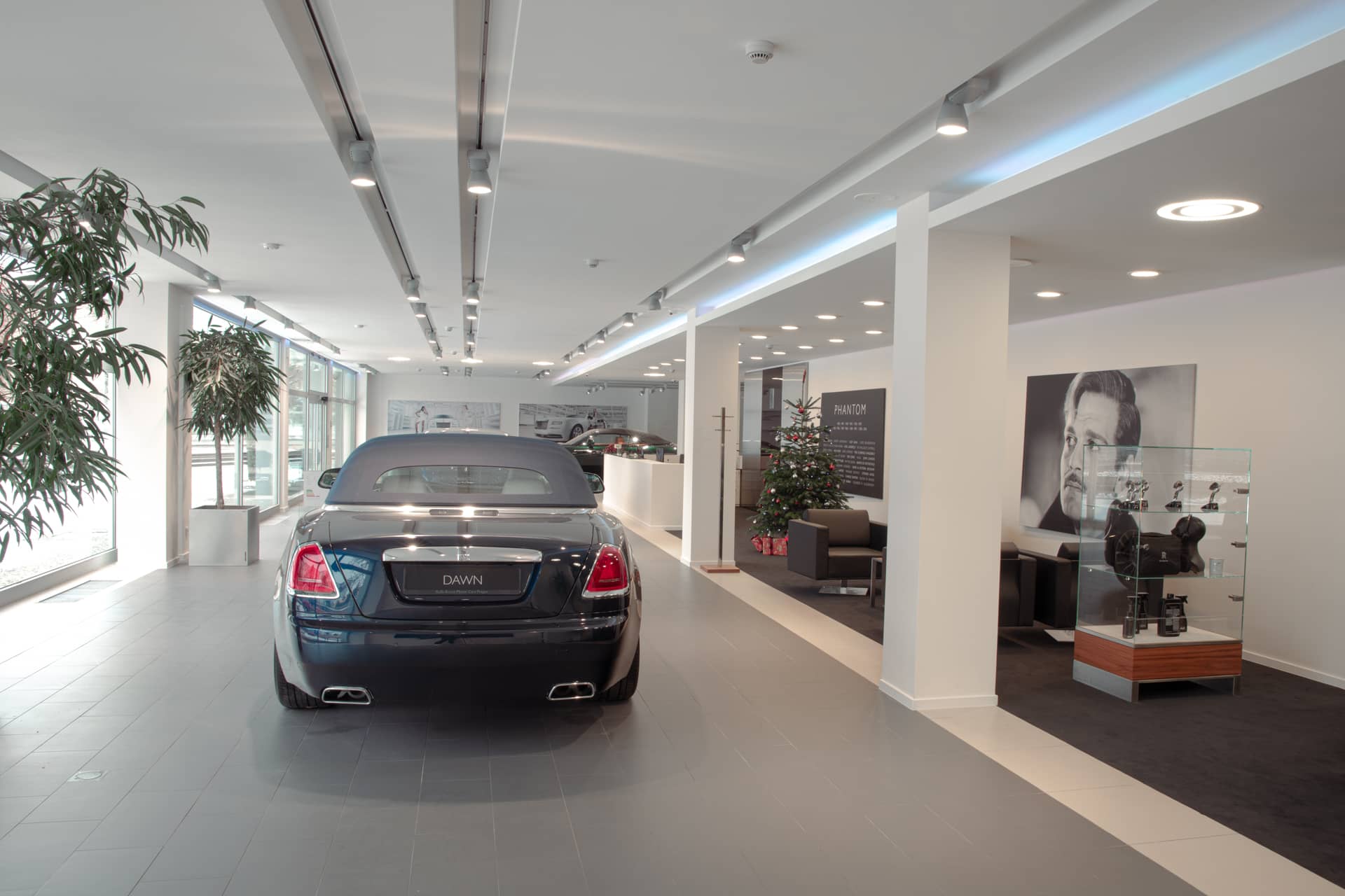 Rolls-Royce Motor Cars Prague foto 4