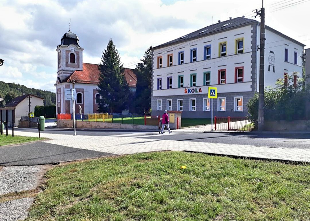Základní škola a Mateřská škola Perštejn, okres Chomutov foto 4