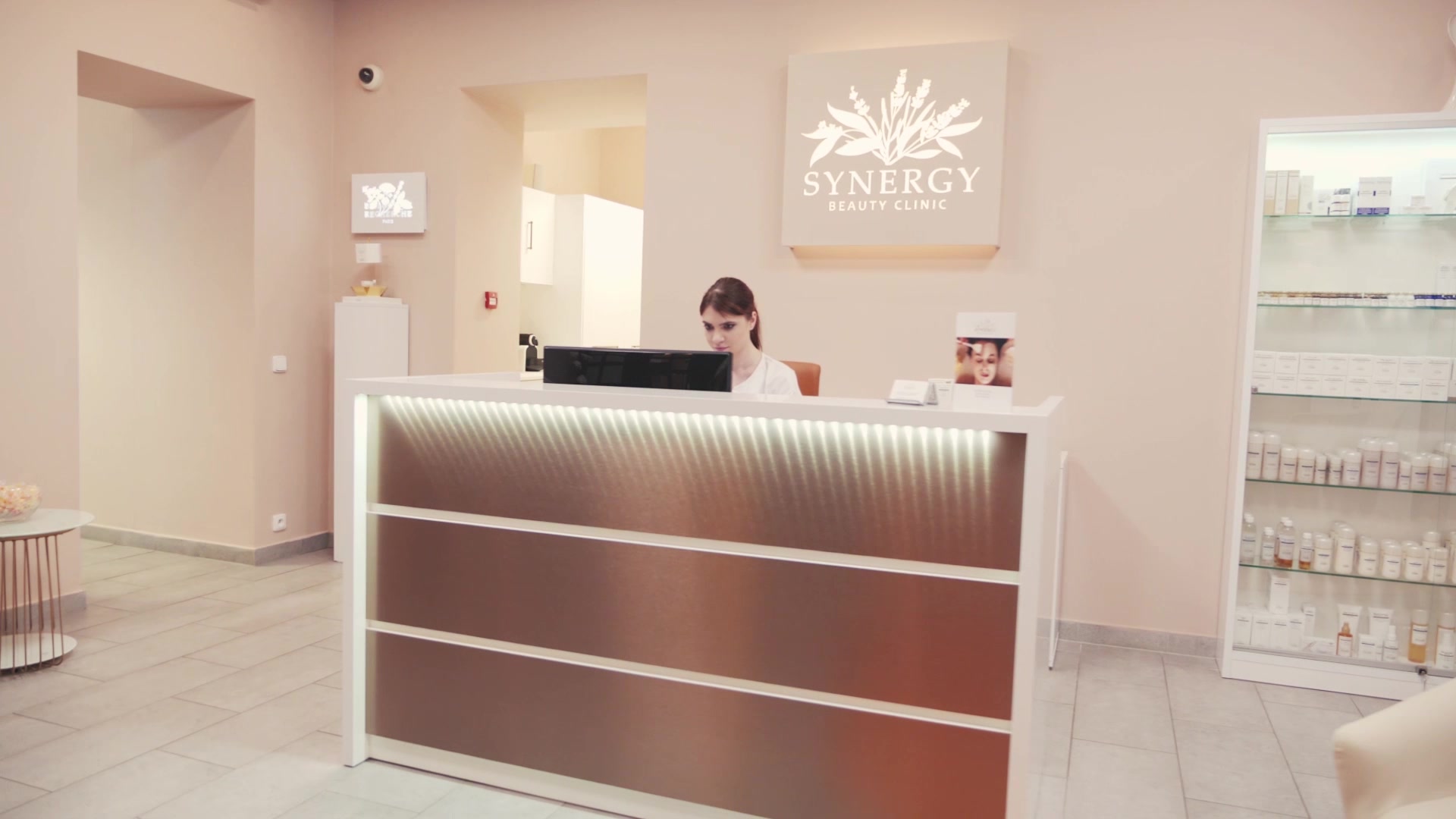 BEAUTY CLINIC SYNERGY foto 2 (náhled videa)