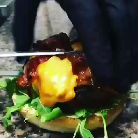 LOKI BURGERS foto 2 (náhled videa)