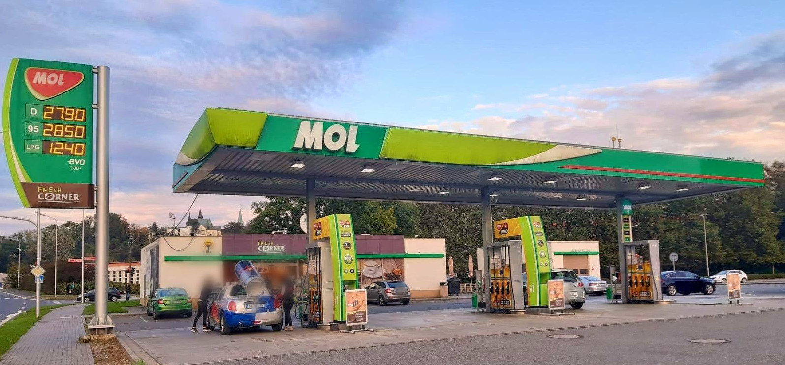 MOL foto 5