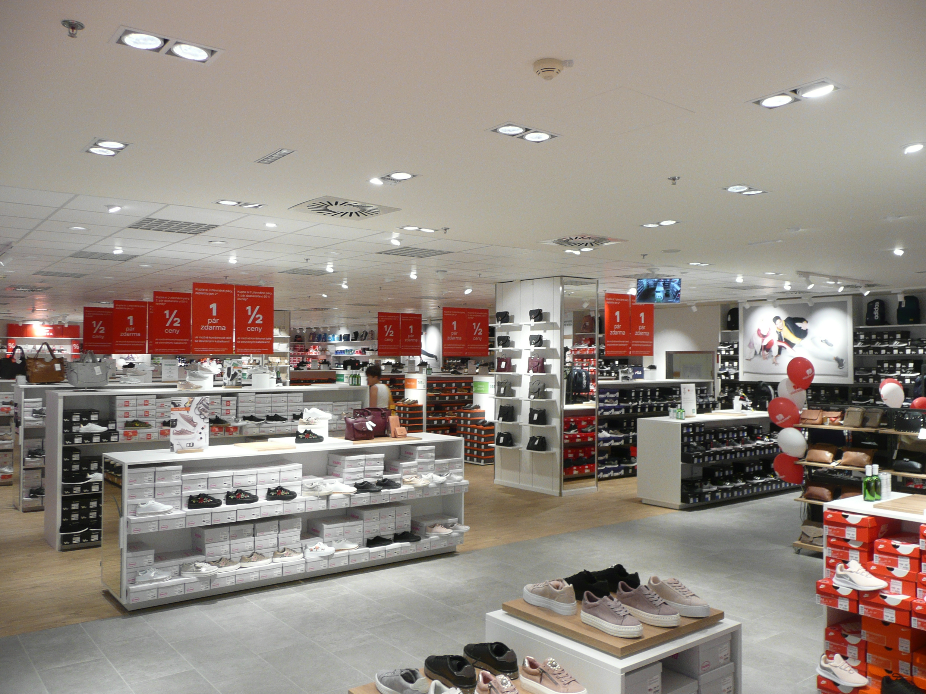 DEICHMANN foto 2