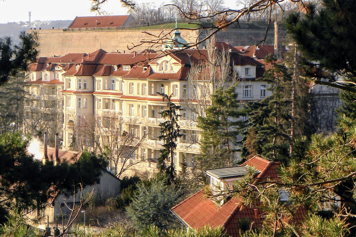 Ústav pro péči o matku a dítě foto 6