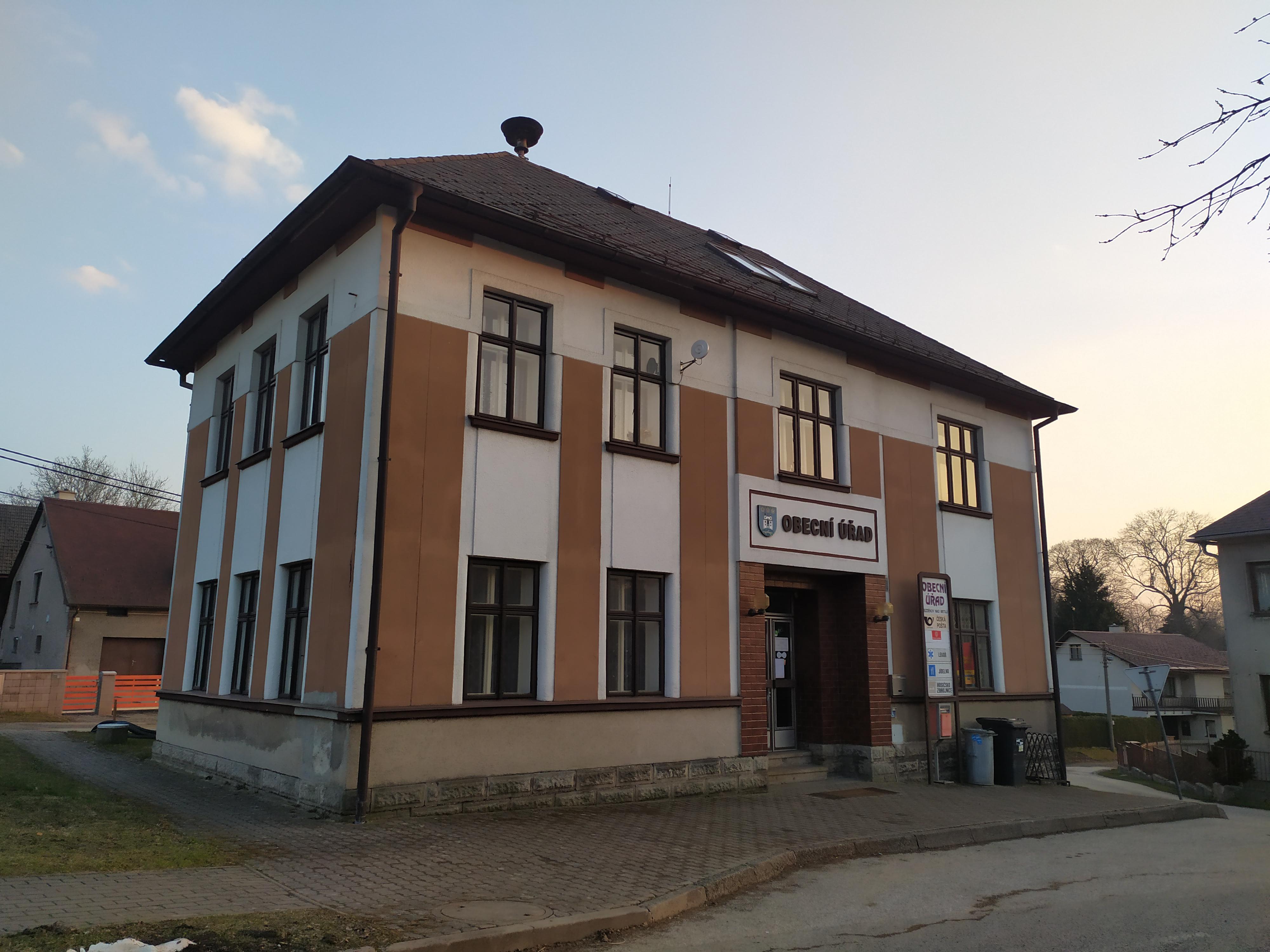 Bezděkov nad Metují - obecní úřad