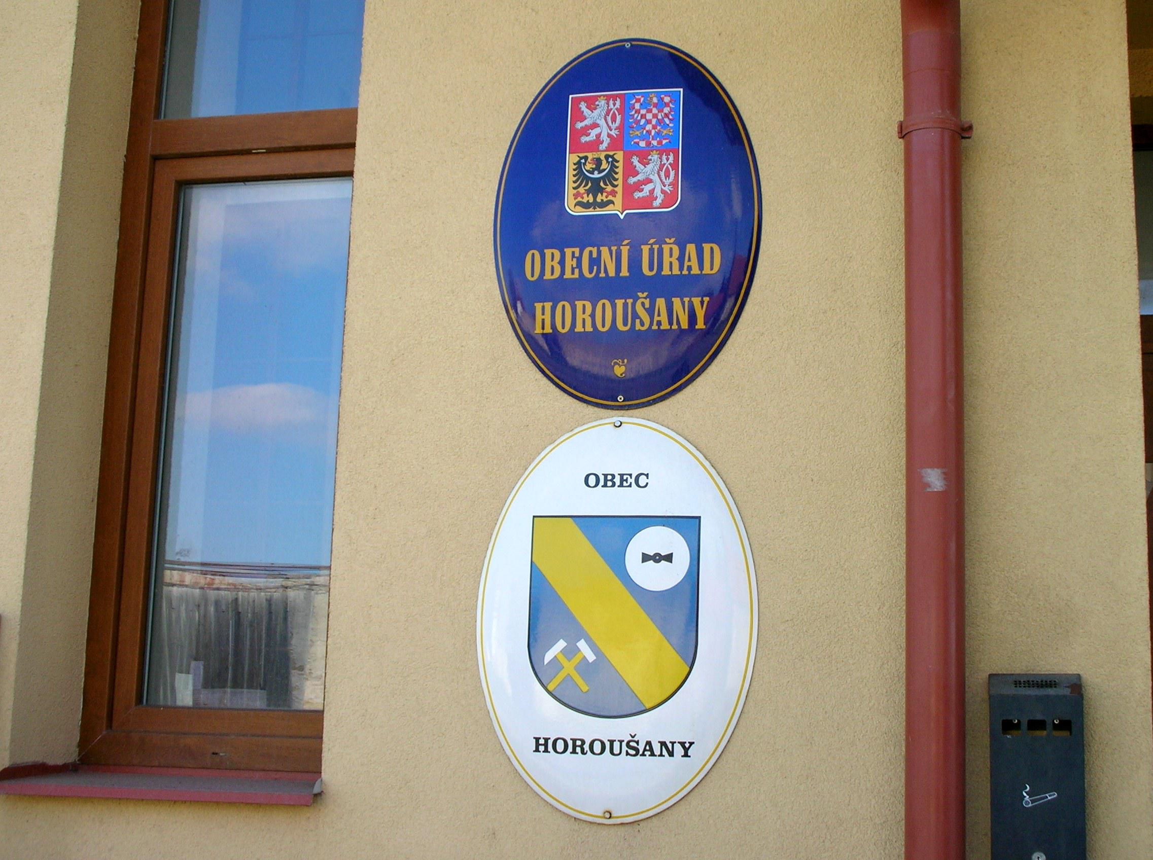 Horoušany - obecní úřad foto 2