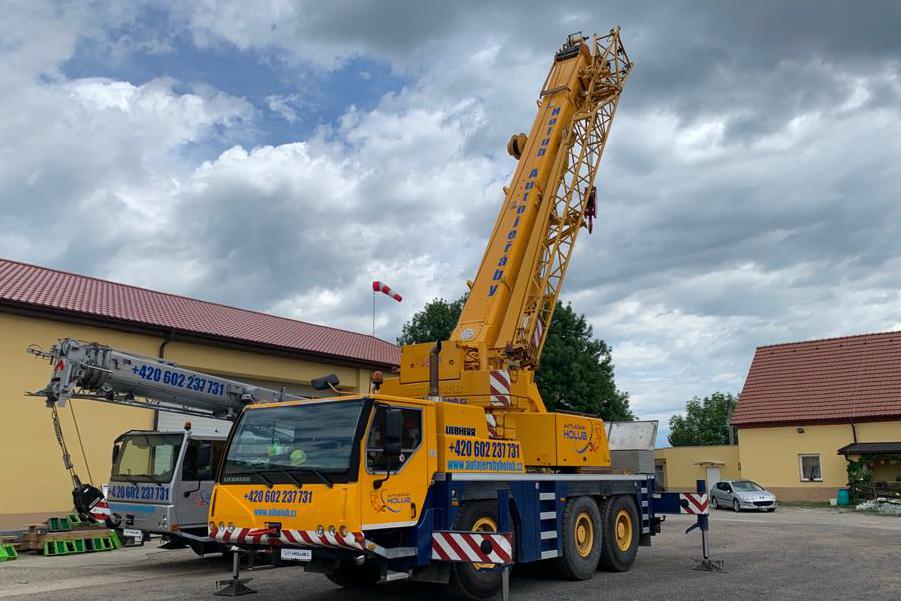 Jeřábnické práce autojeřábem Liebherr LTM 1055-3.1