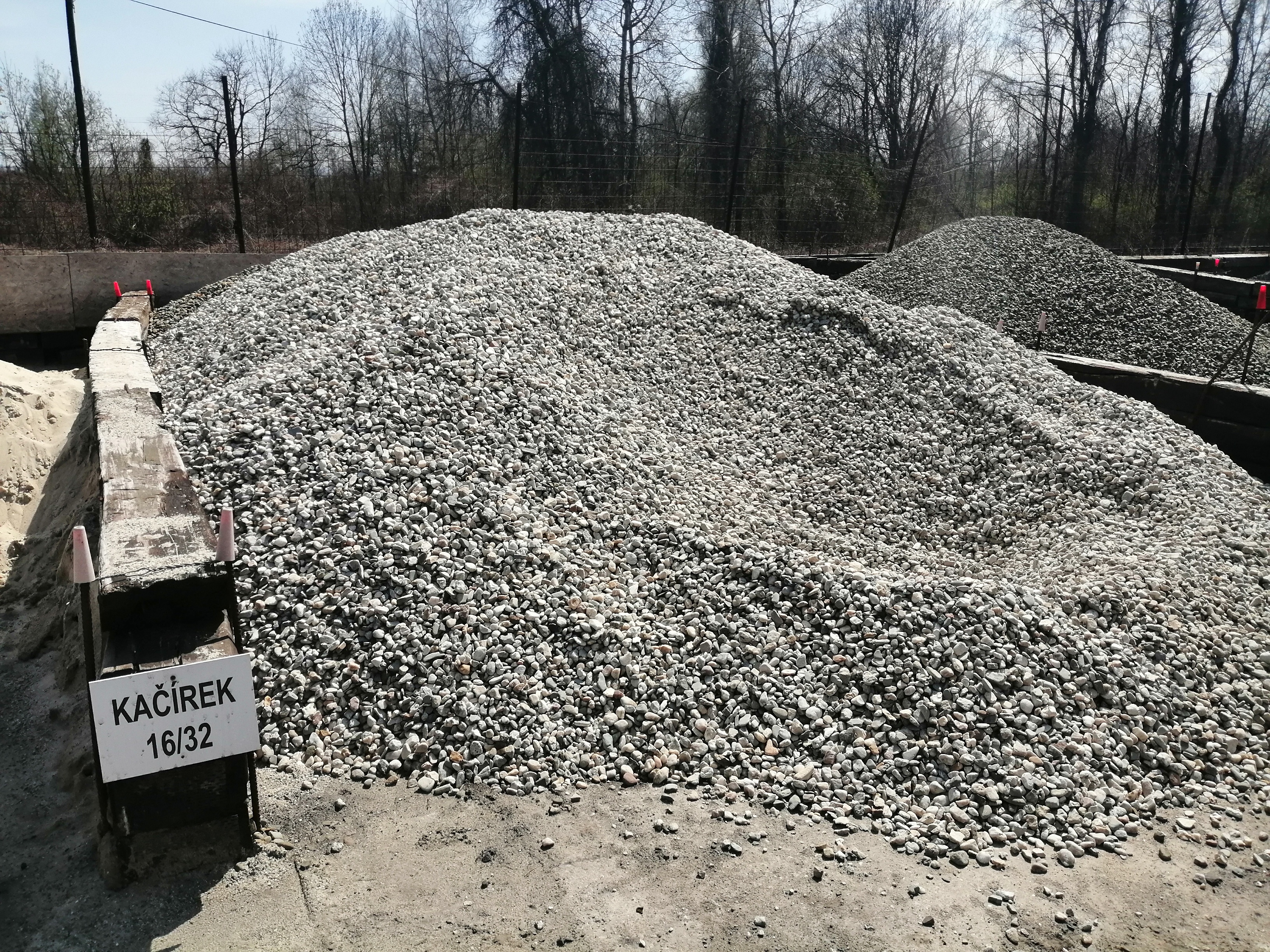 Recyklační středisko SYPKÉ HMOTY s.r.o. foto 6