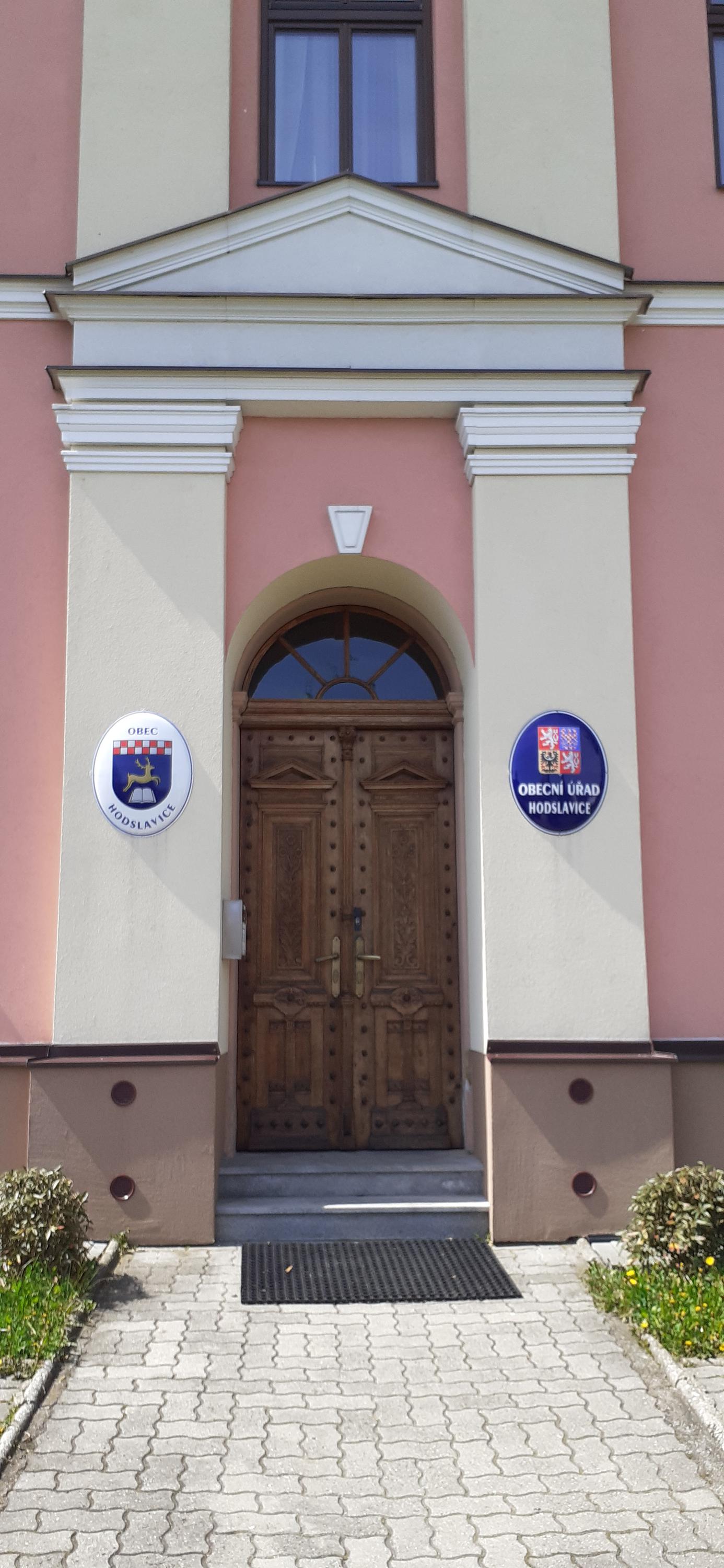 Hodslavice - obecní úřad foto 6