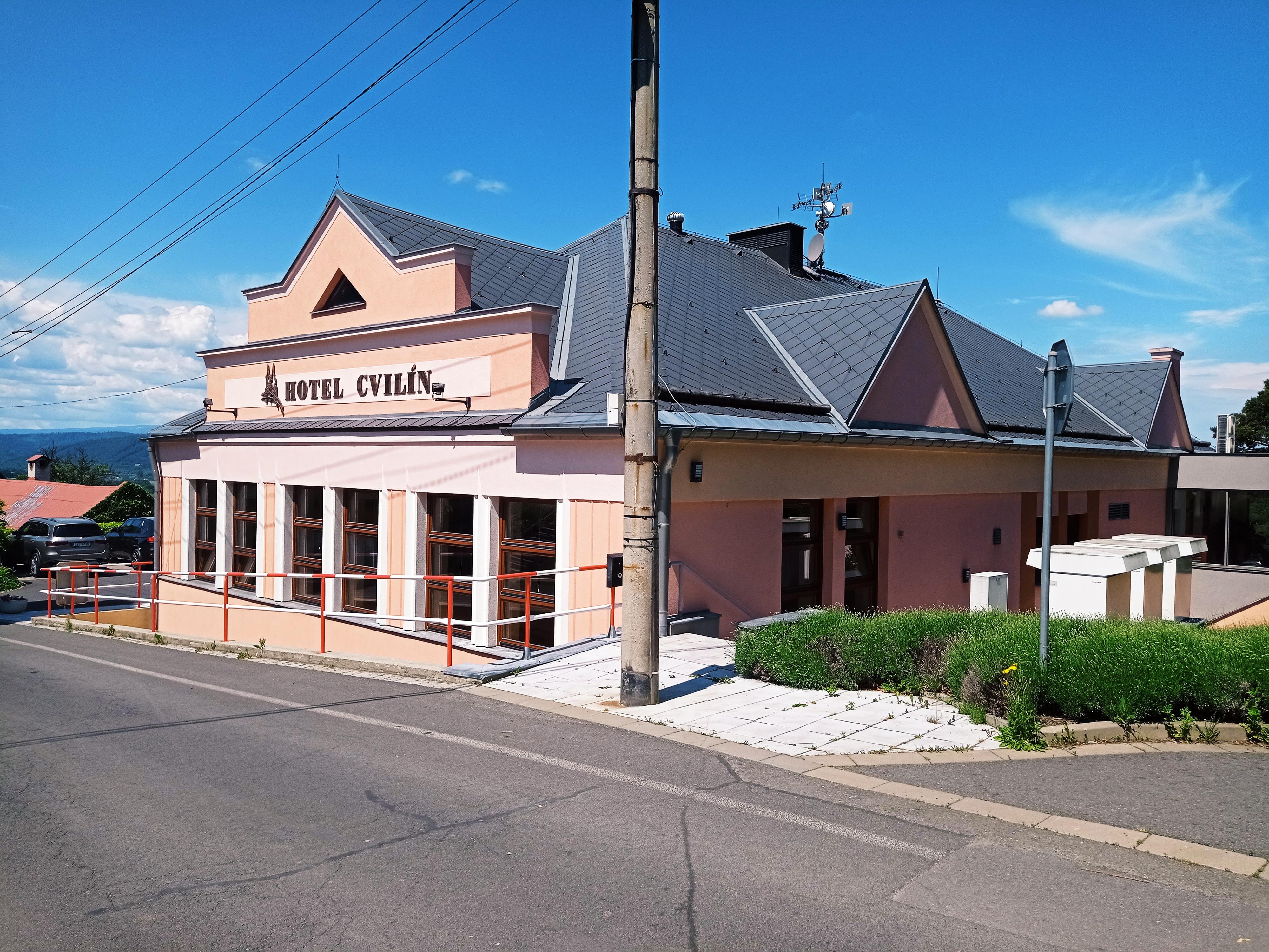 Hotel Cvilín foto 2
