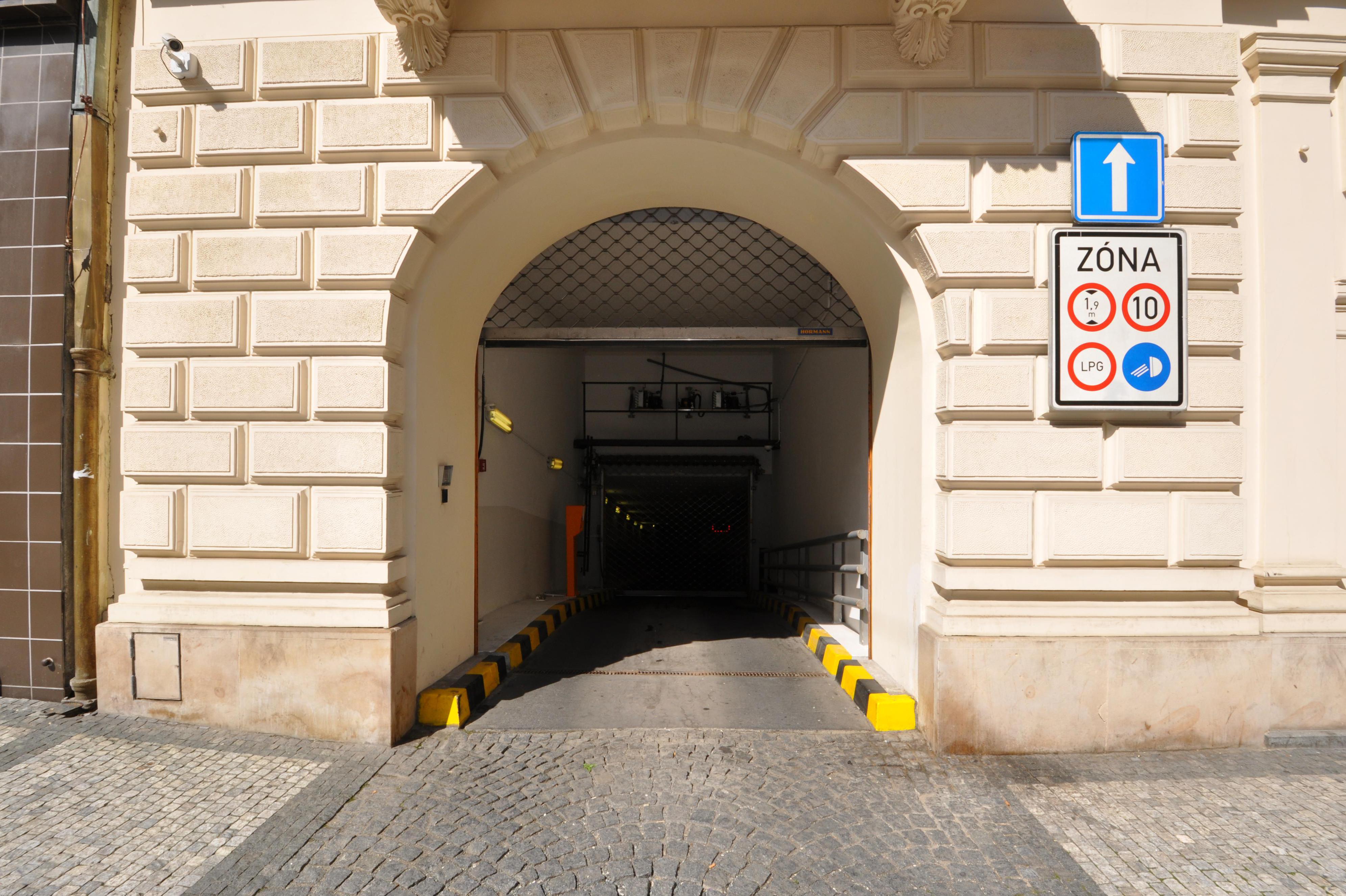 MR.PARKIT - Parking Vladislavova