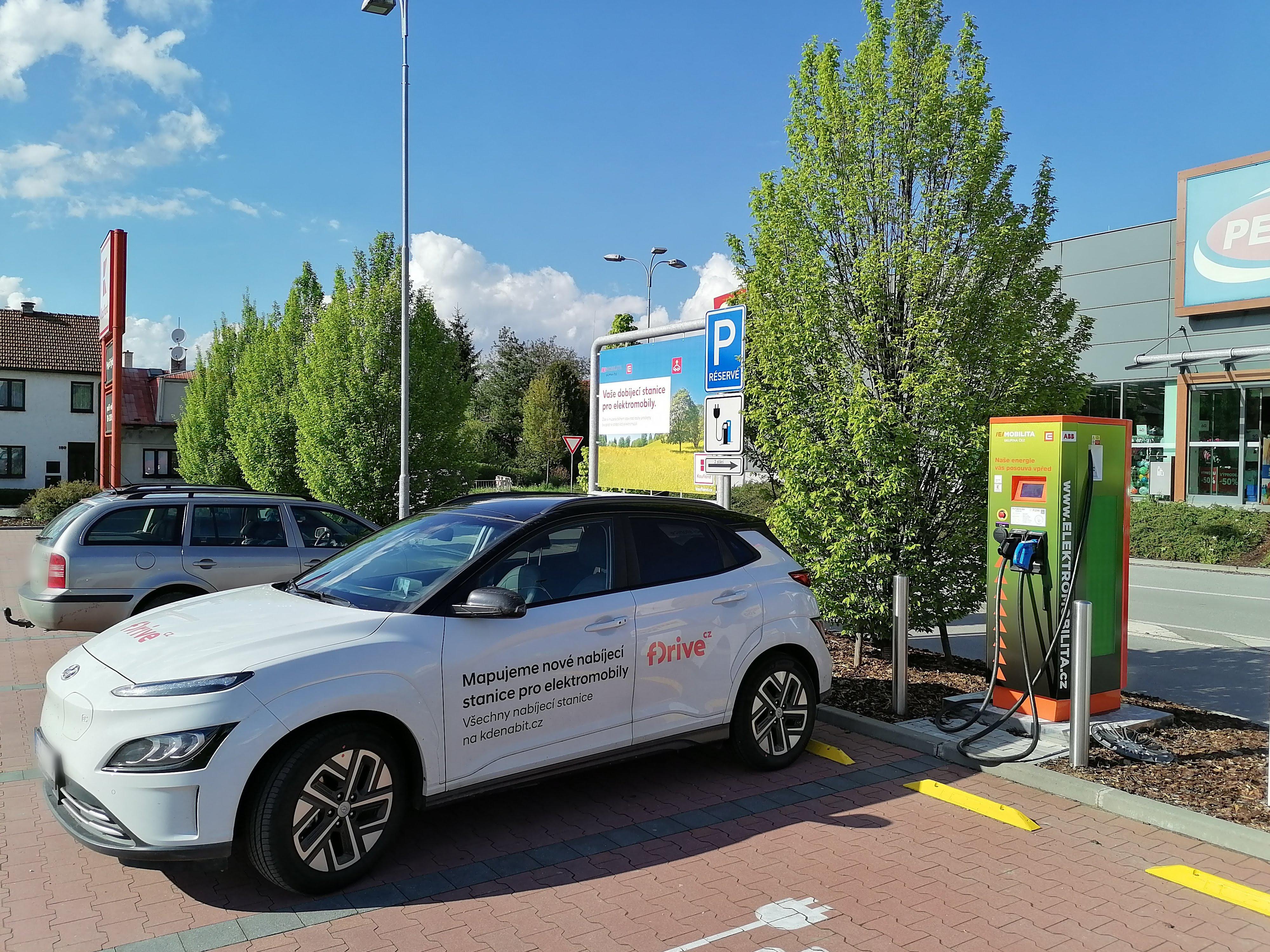 Nabíjecí stanice ČEZ