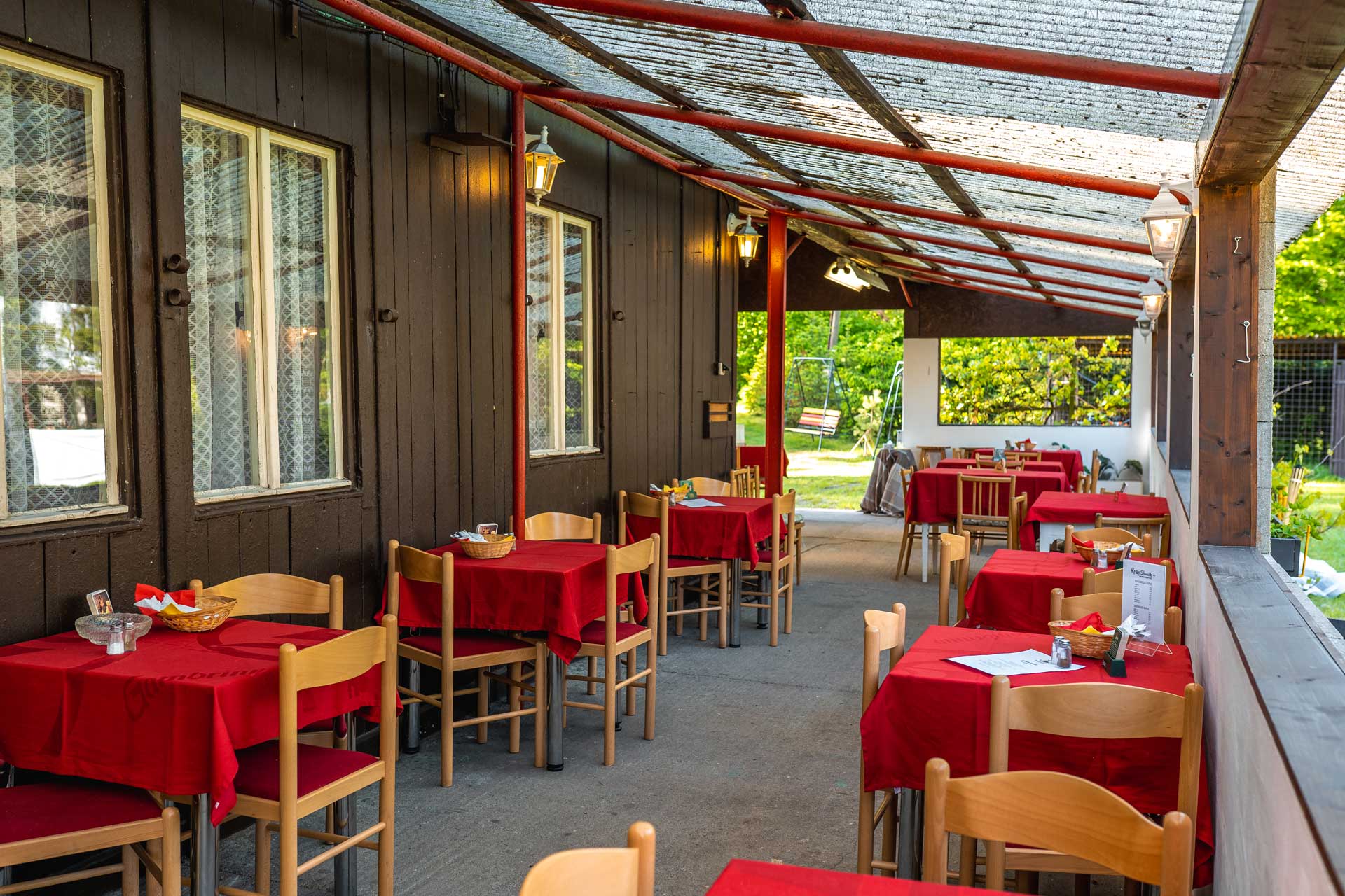 AutoKemp, chatky a restaurace Sluníčko foto 2
