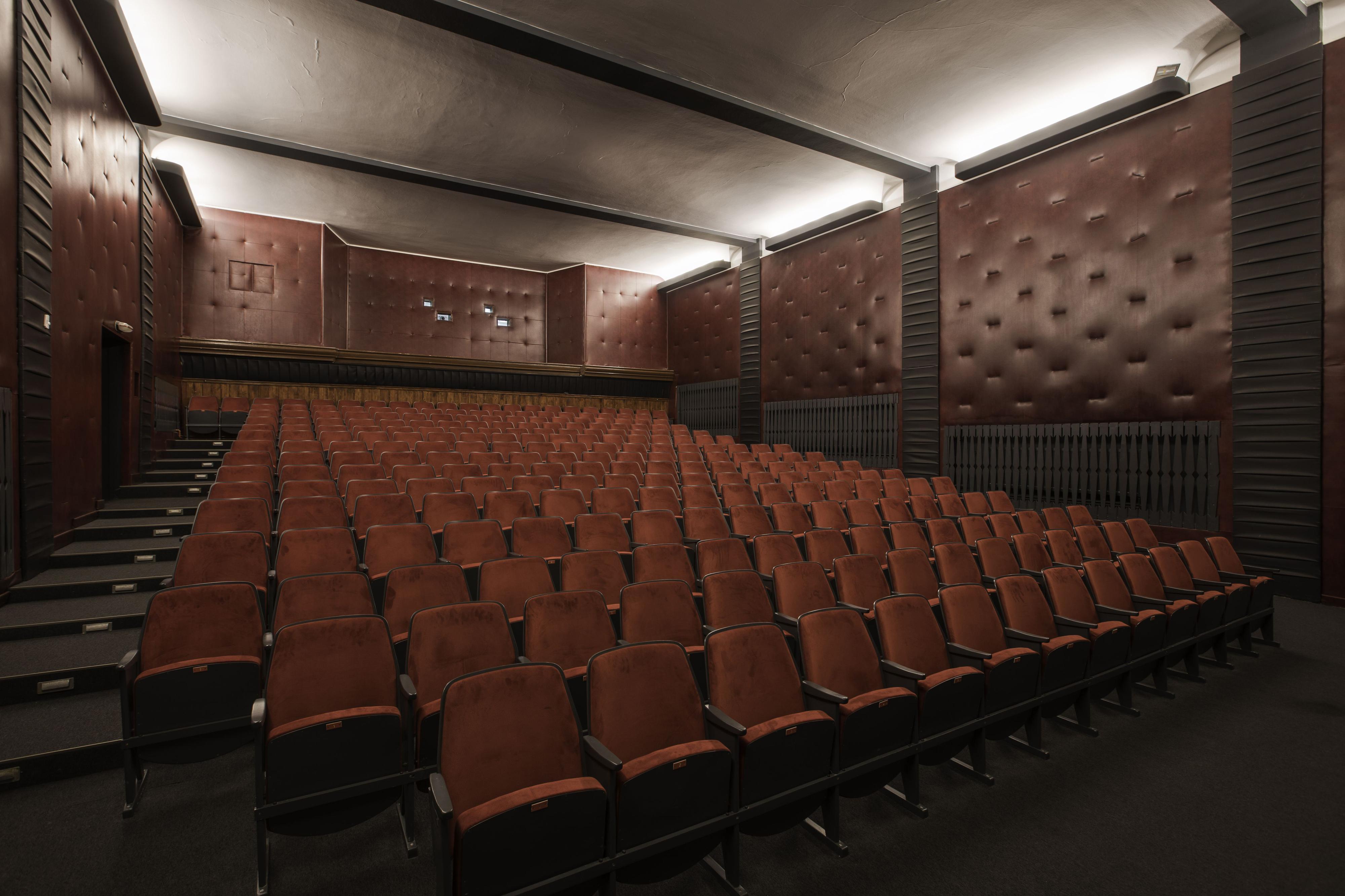 Restaurace Dům pod Kaštany foto 2