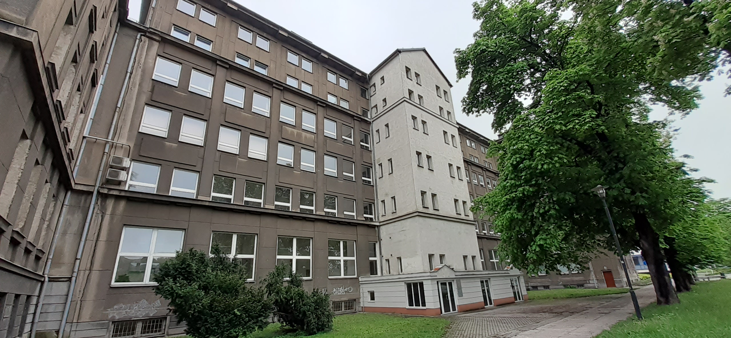 Střední průmyslová škola elektrotechniky a informatiky, Ostrava foto 2