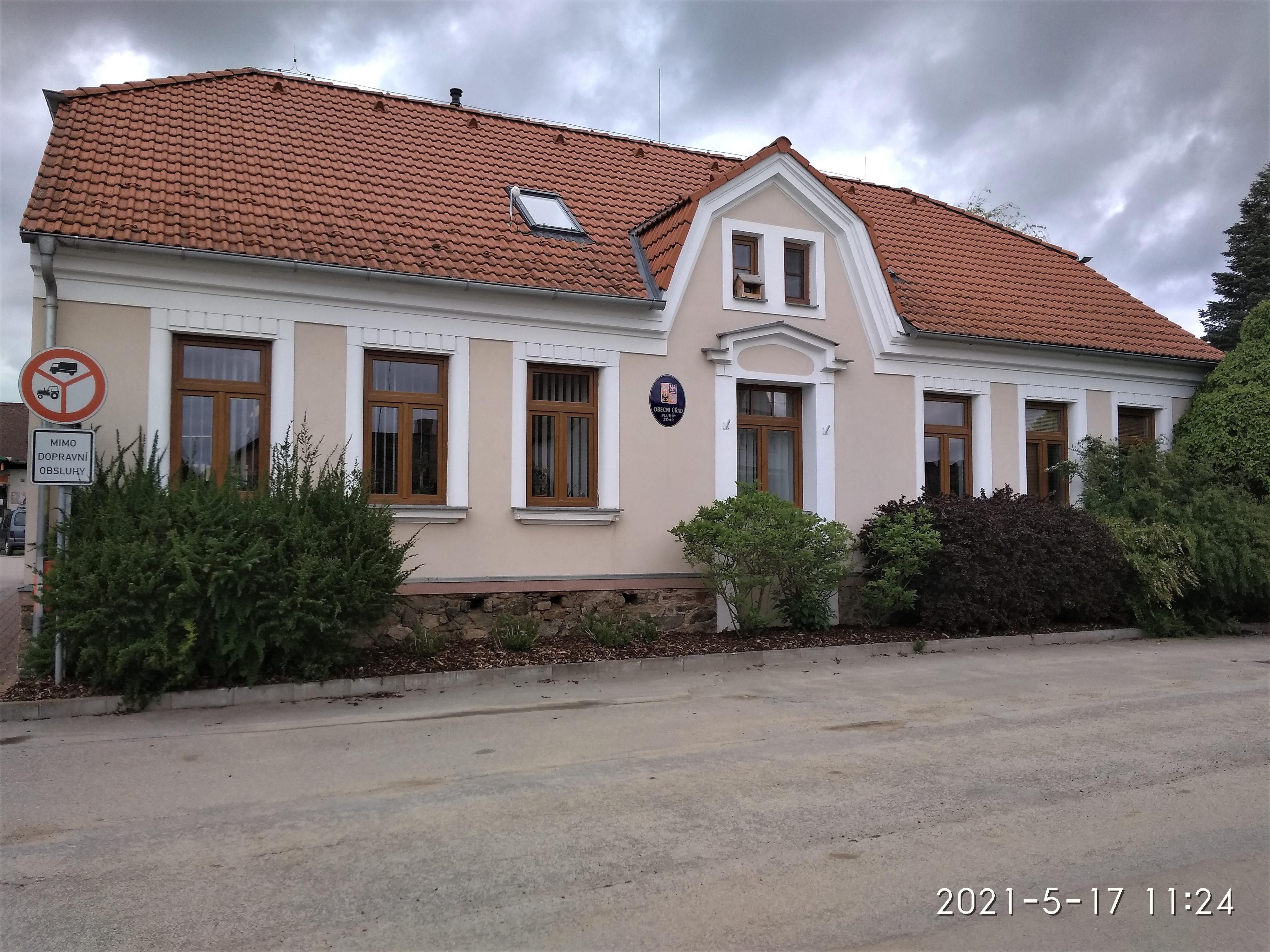 Pluhův Žďár - obecní úřad