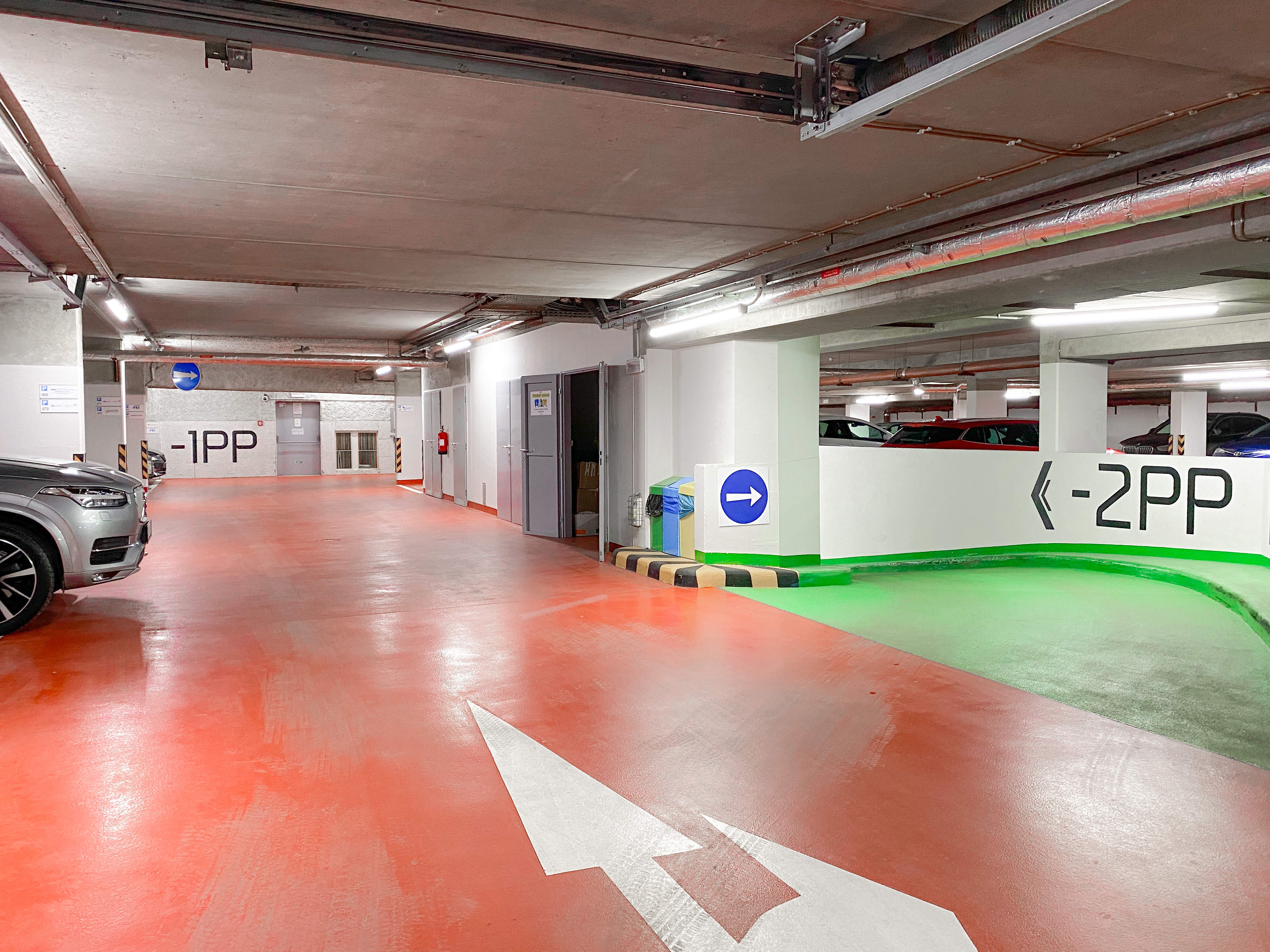 MR.PARKIT - Parking IBC Pobřežní foto 2