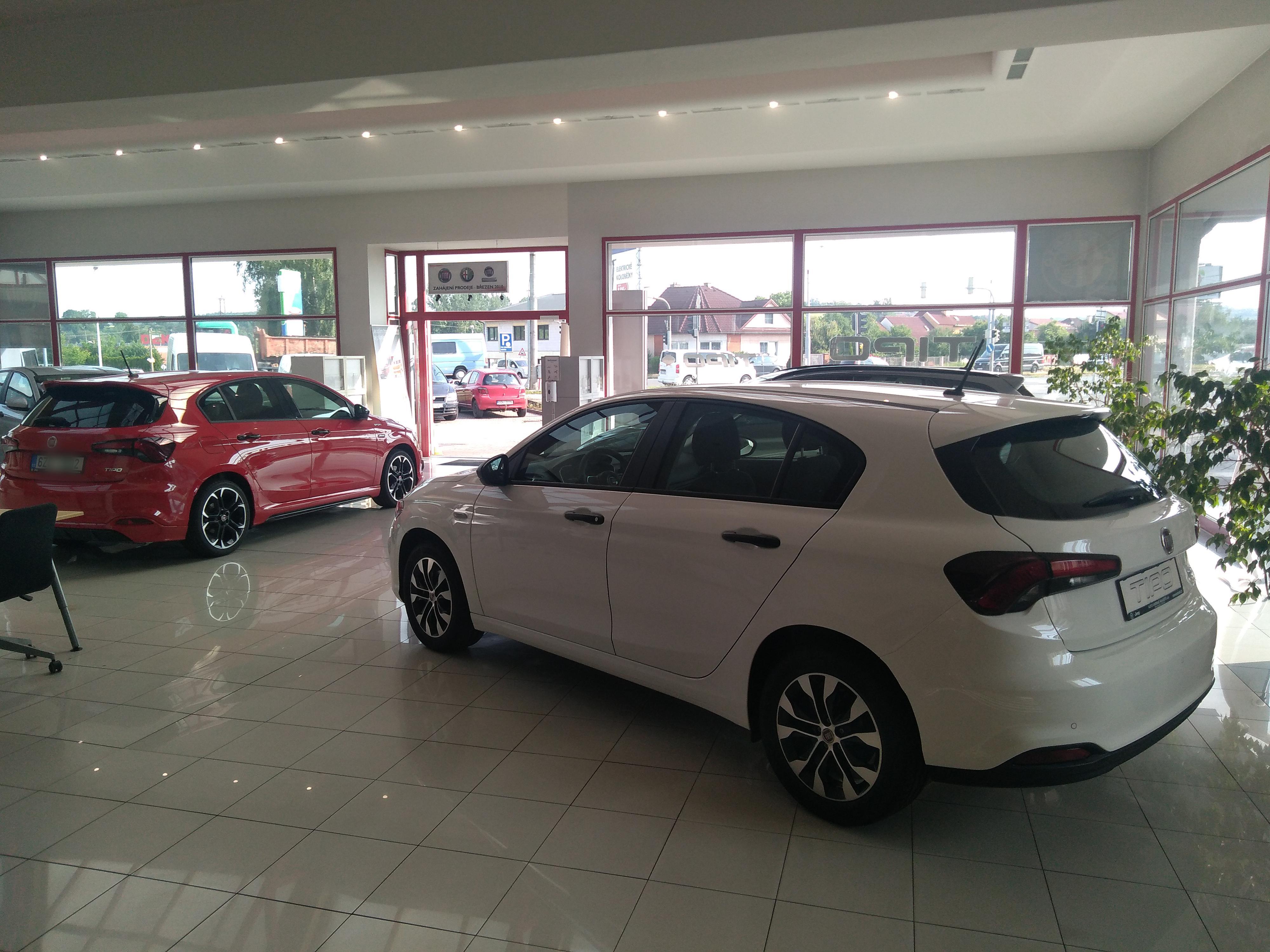 CAR CENTRUM UH foto 3