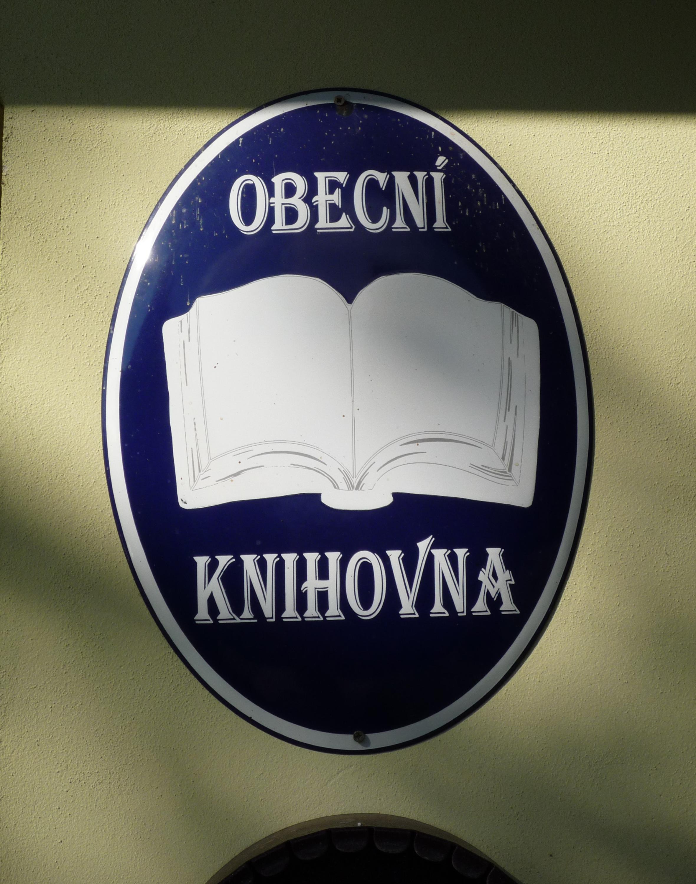 Obecní knihovna Vrcovice foto 2