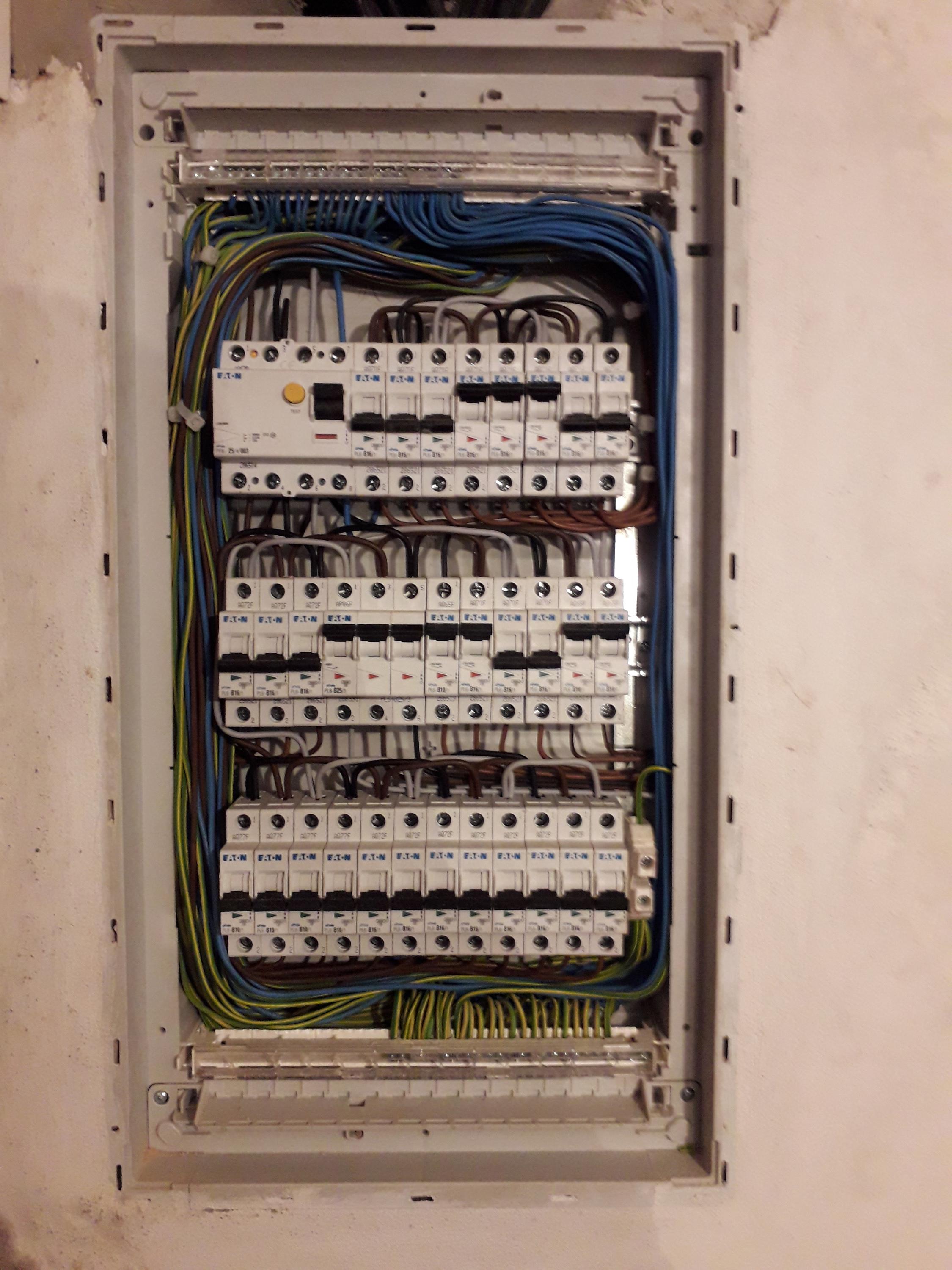 Elektromontáže - Petr Bureš foto 3