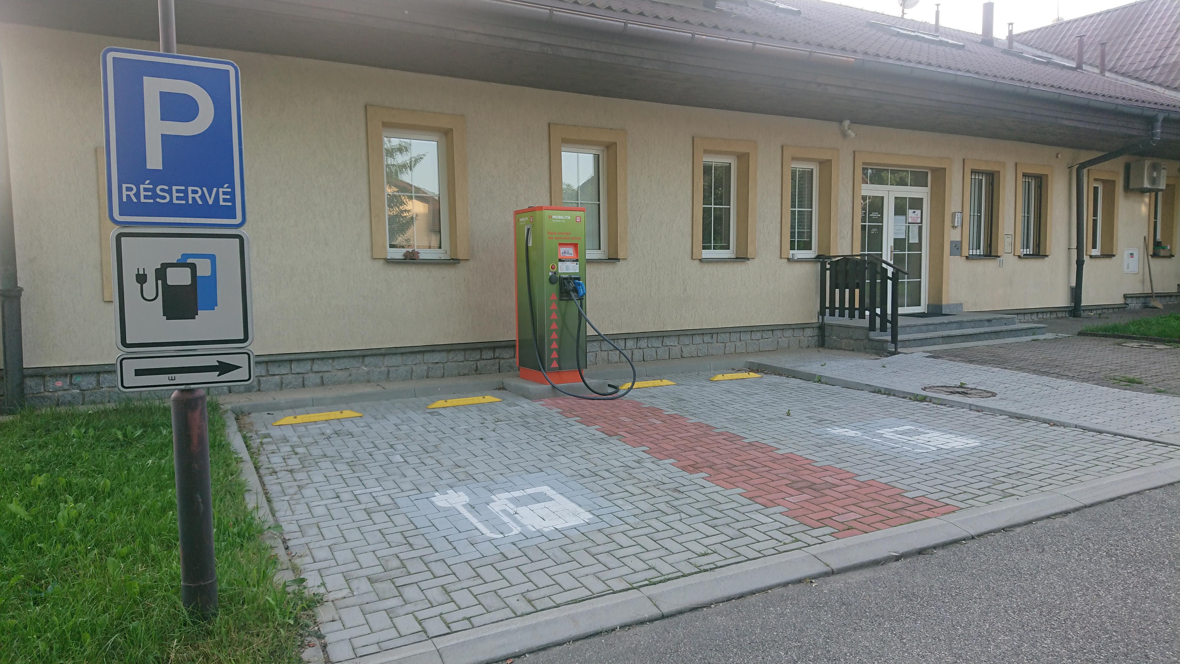 Nabíjecí stanice ČEZ