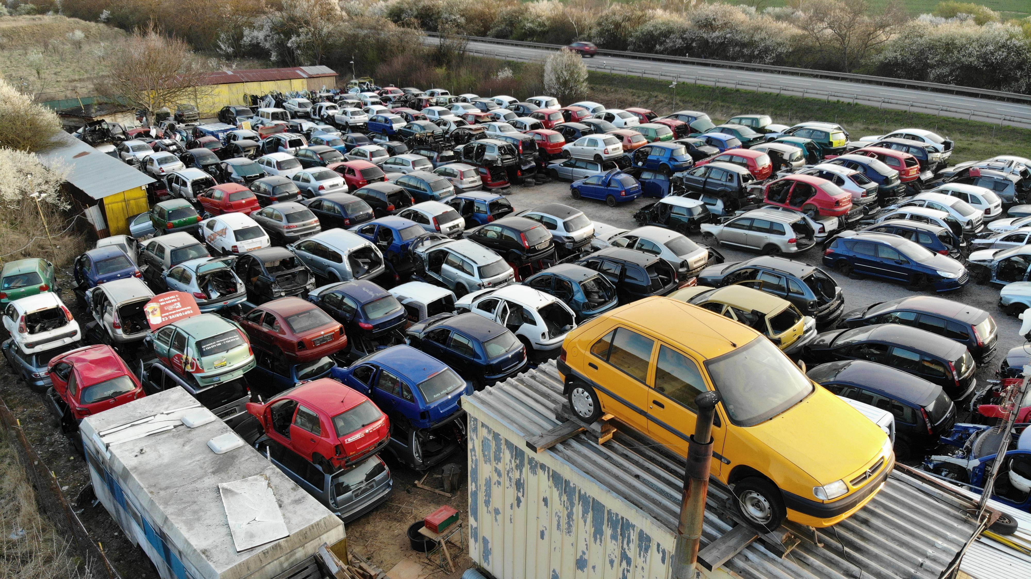 AUTO GLOBAL maxi vrakoviště foto 2
