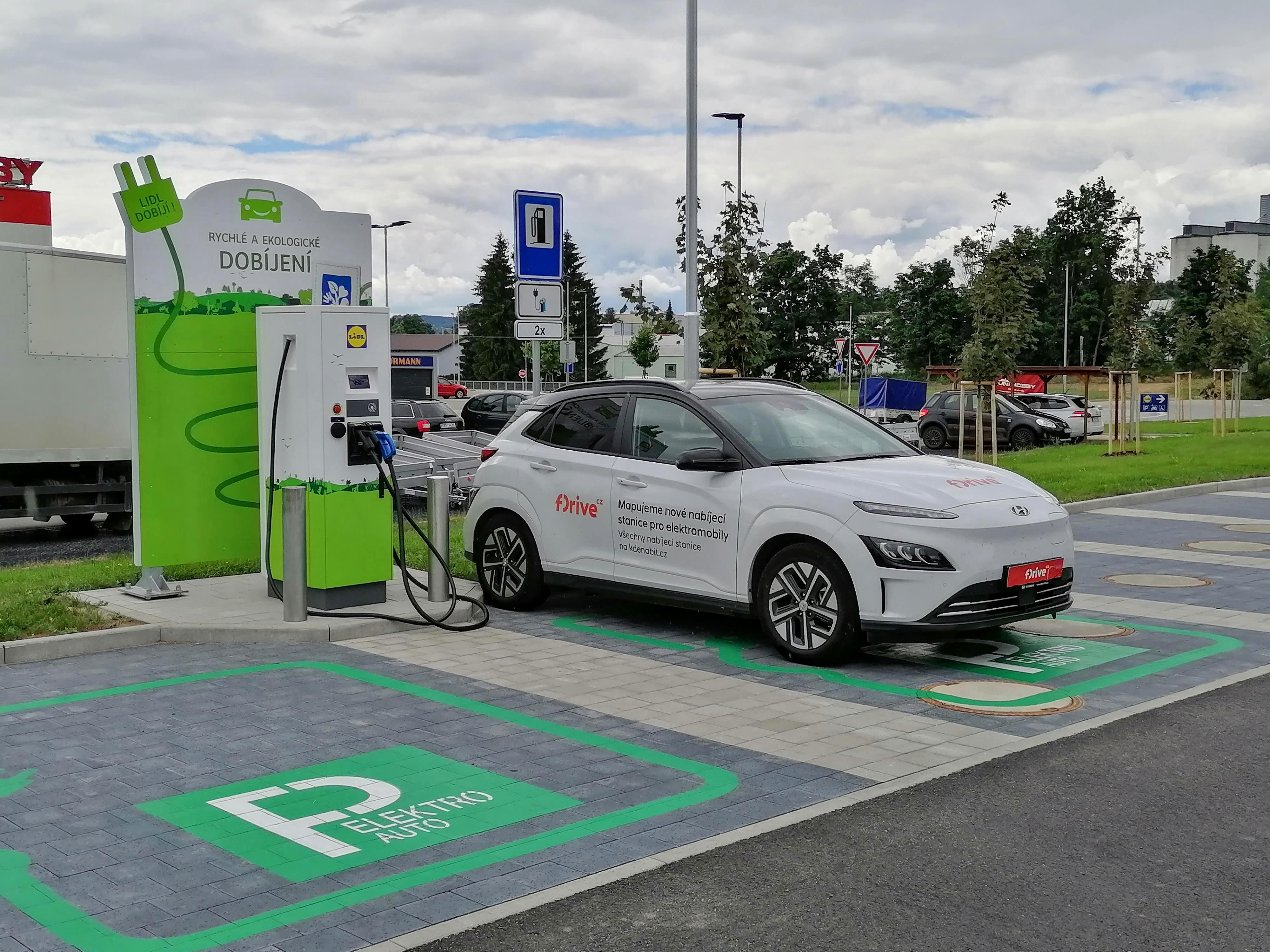 Nabíjecí stanice Lidl