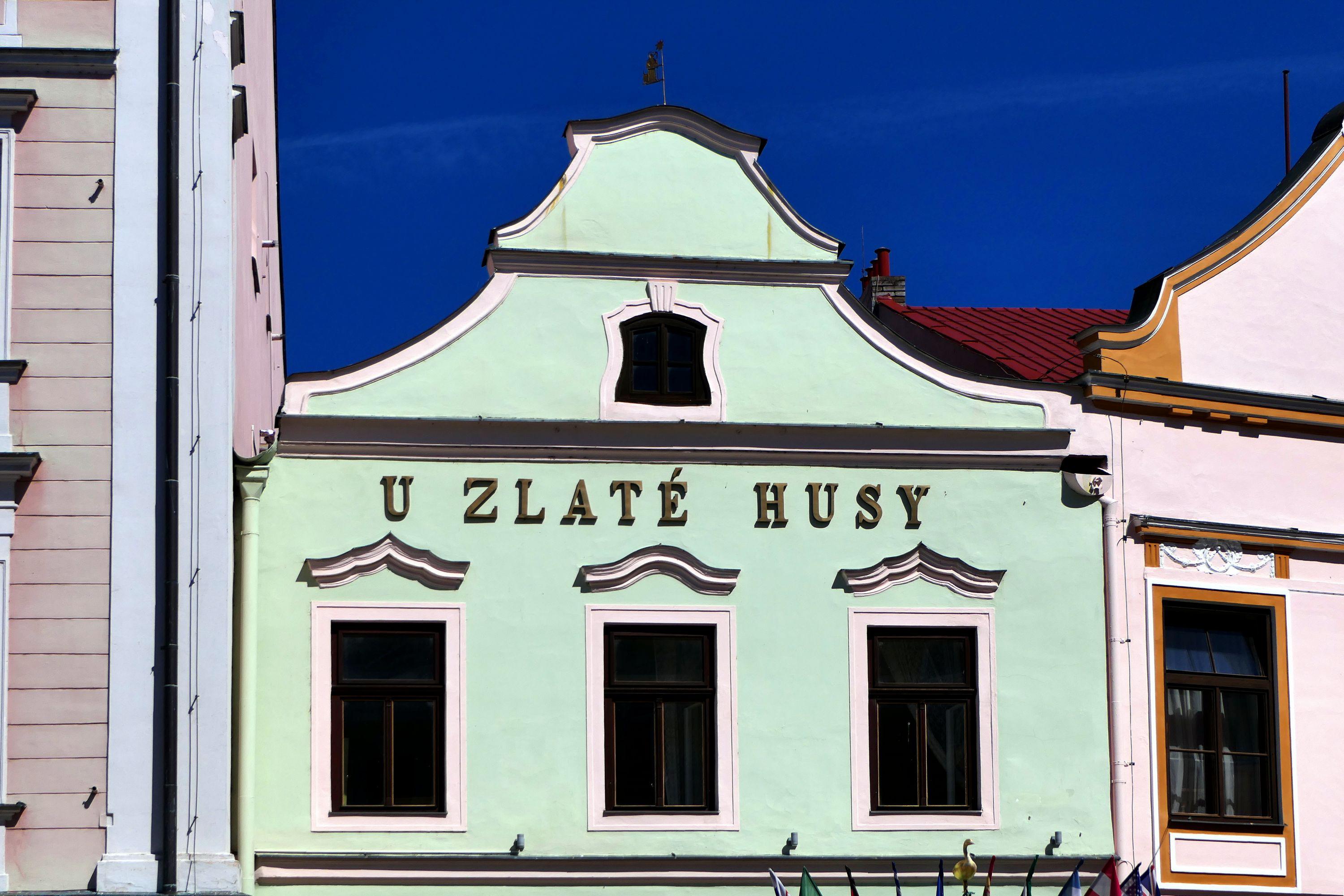 Hotel Concertino - Restaurace Zlatá Husa foto 4