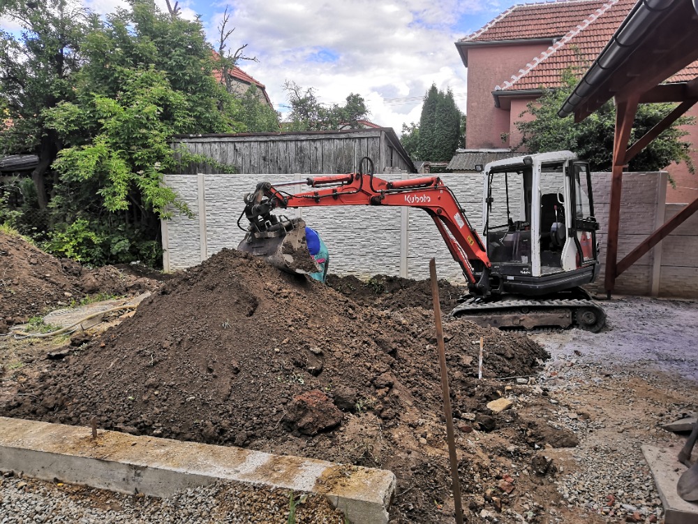 Autodoprava a zemní práce Slavíček foto 3